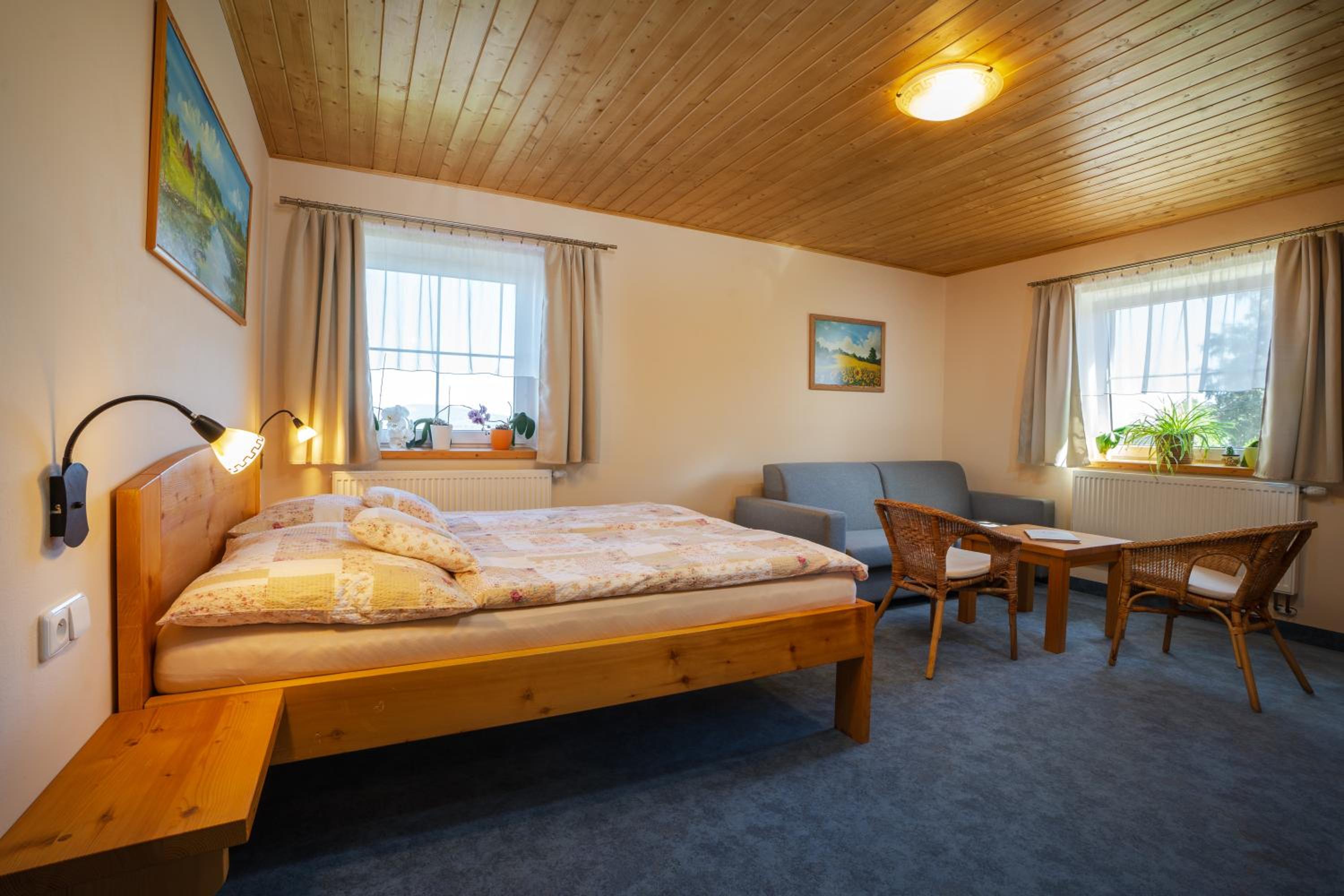 Deluxe Double Room with Extra Bed photo 2