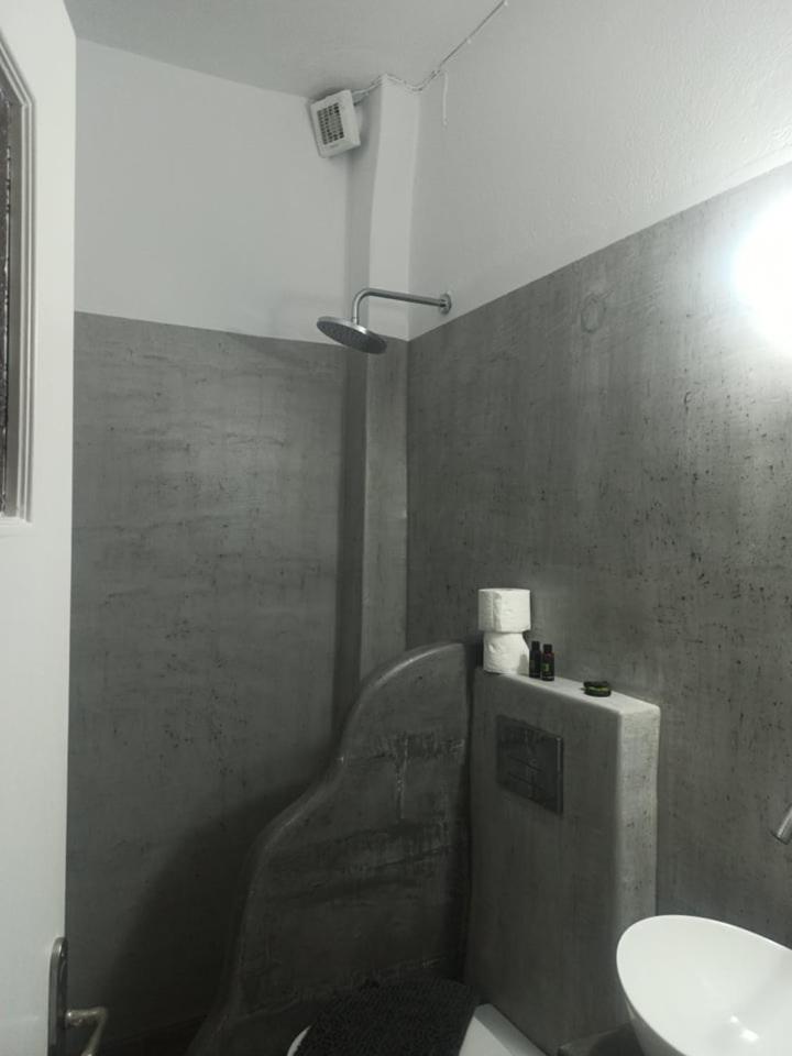Standard Double or Twin Room - Photo 18