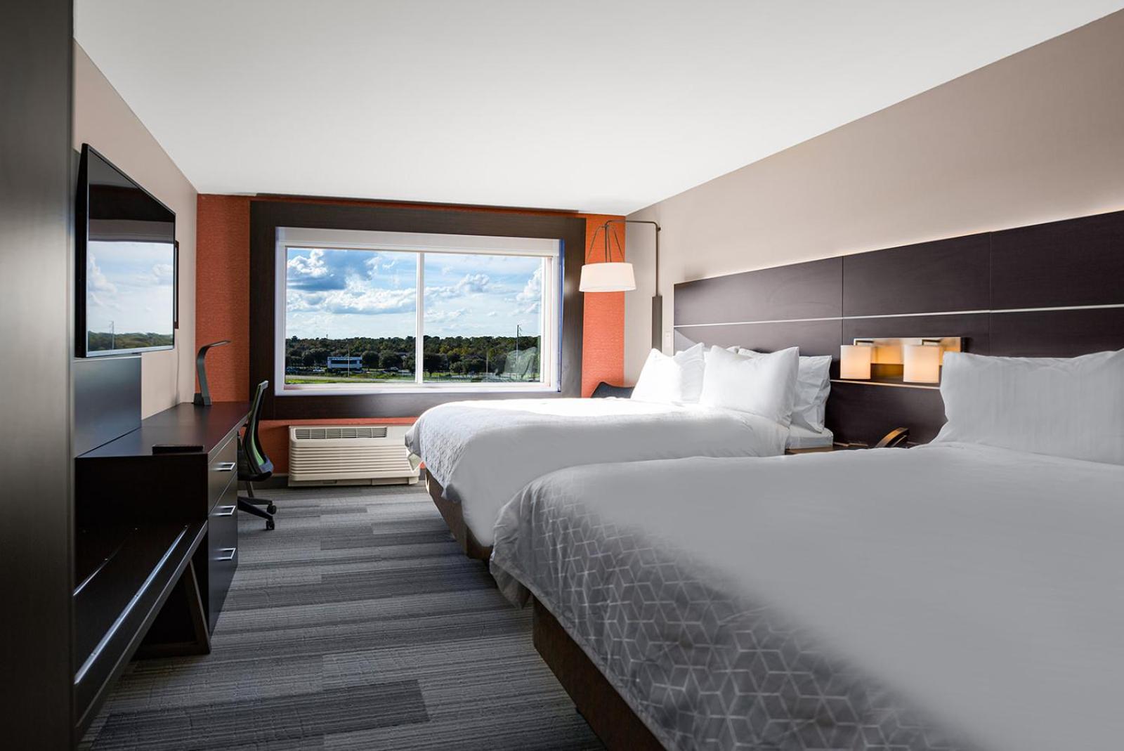 Standard Queen Room with Two Queen Beds - Photo 1