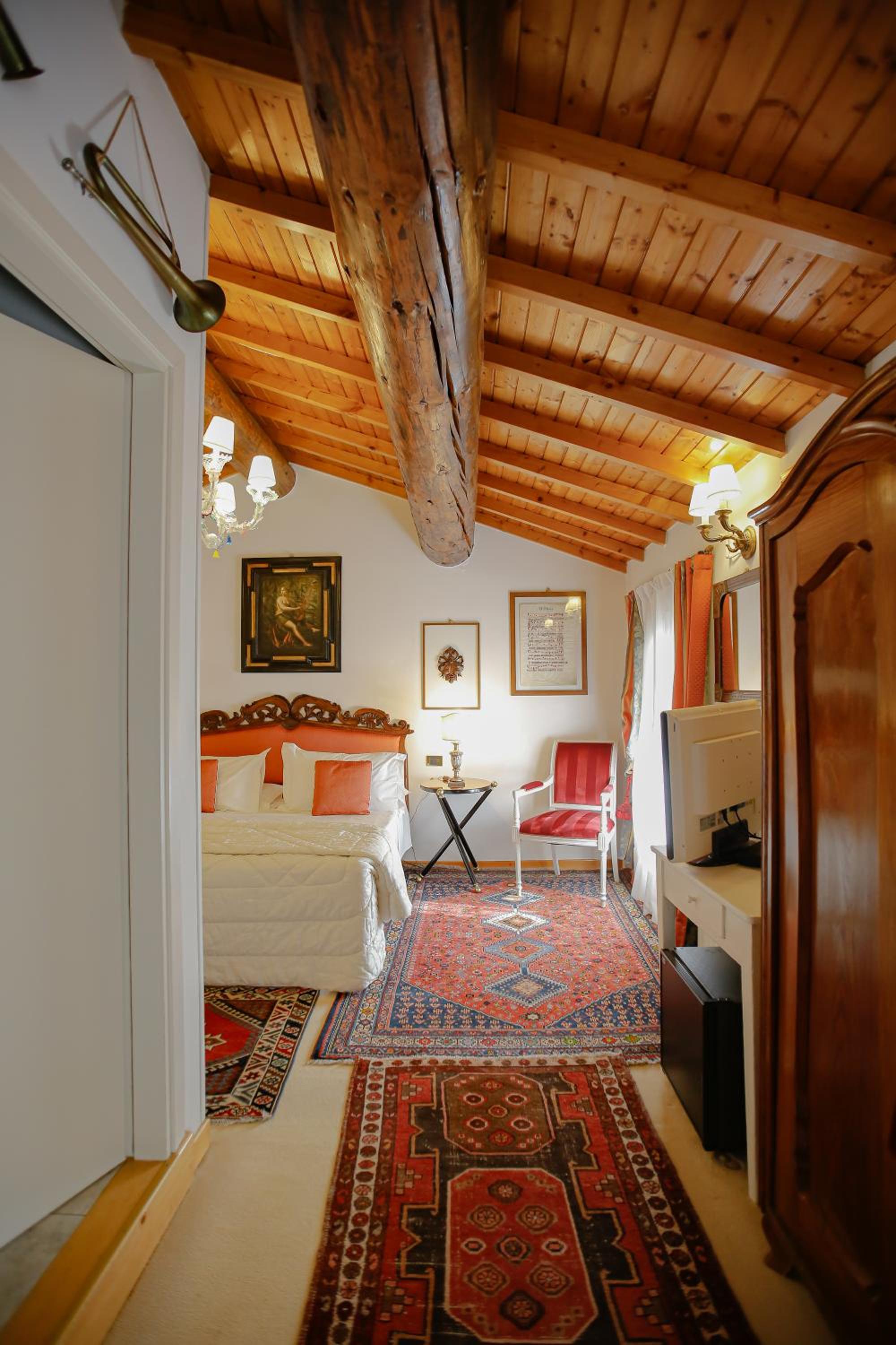Double Room - Photo 13
