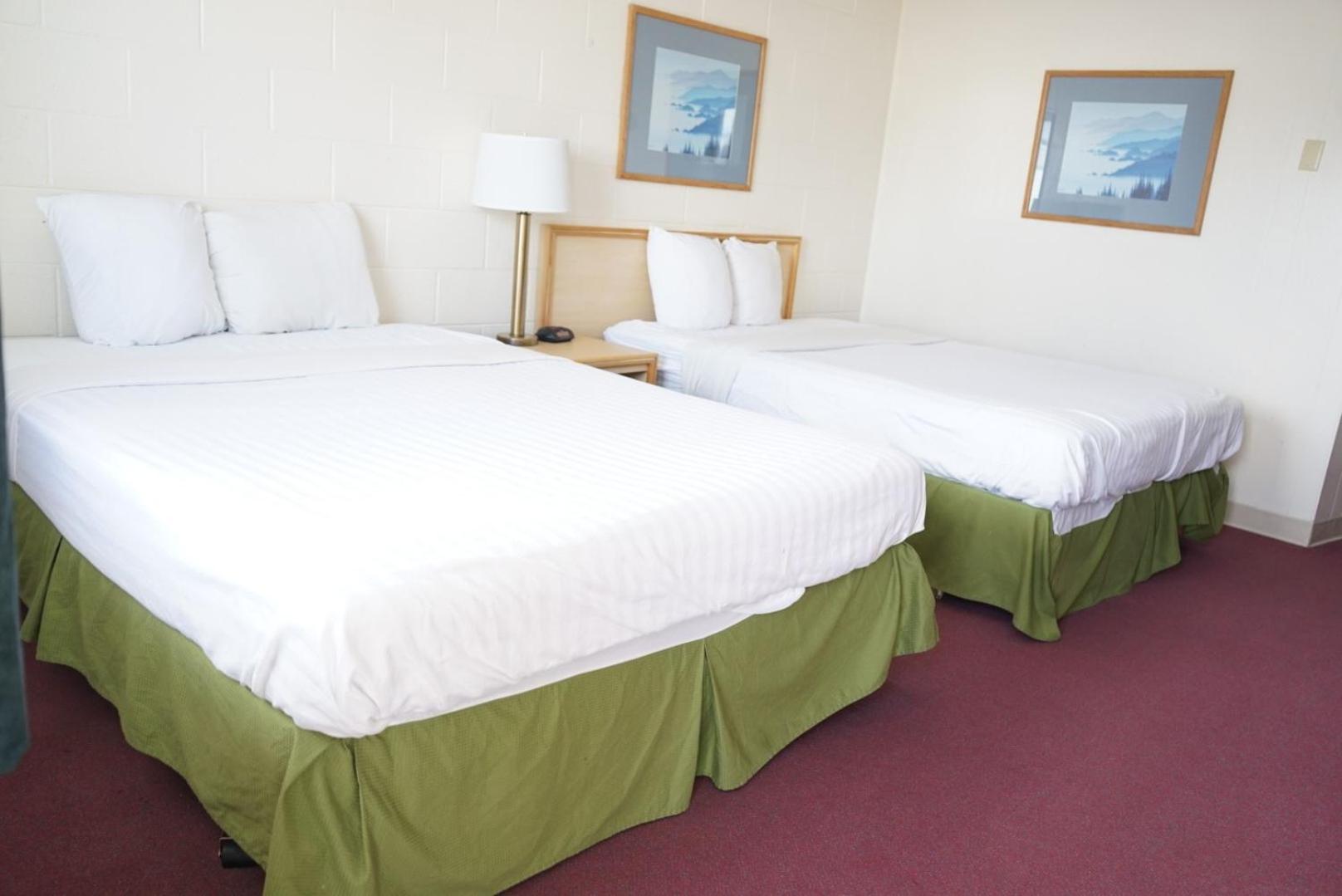 Deluxe Queen Room - Photo 1