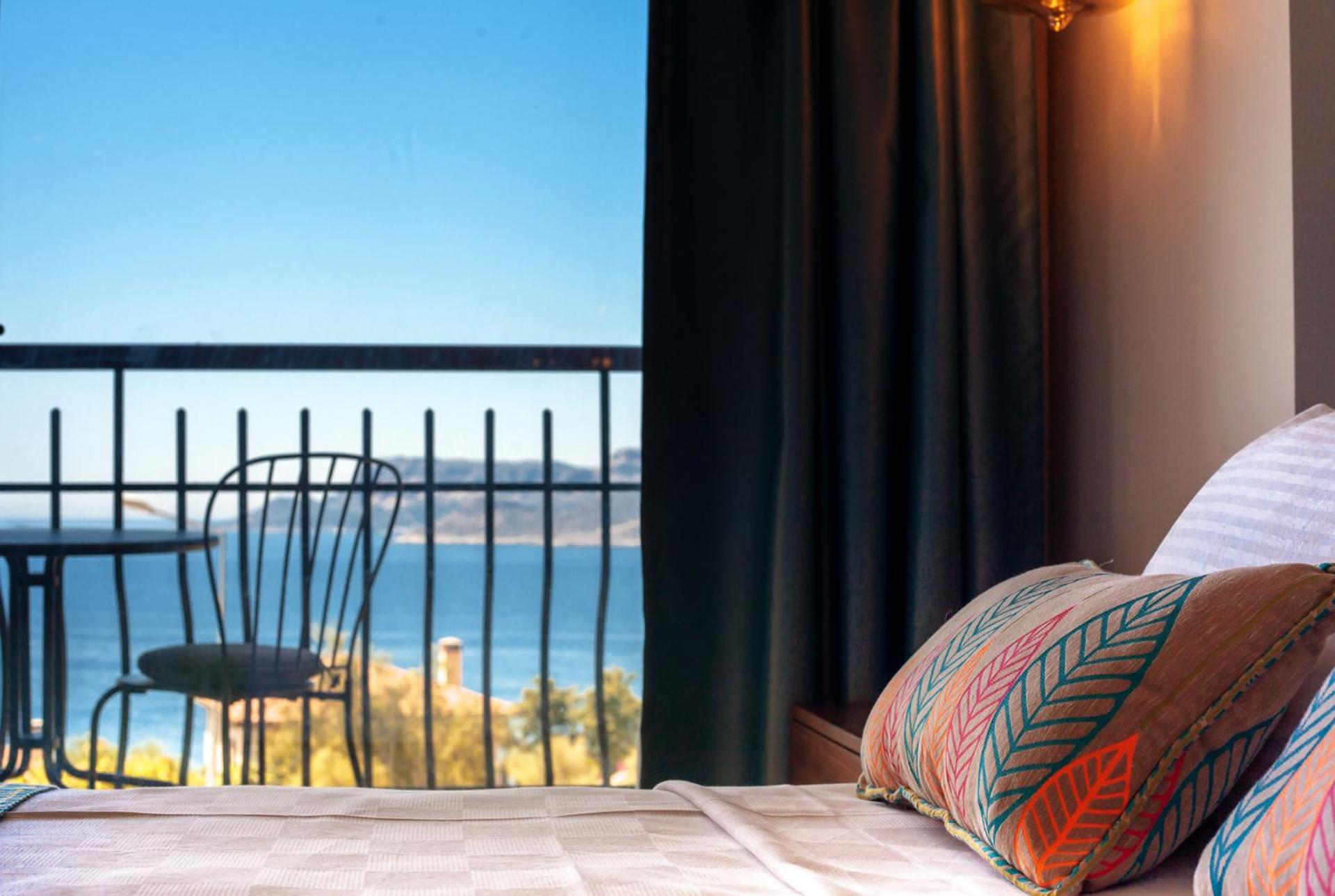 King Room with Sea View - Photo 6
