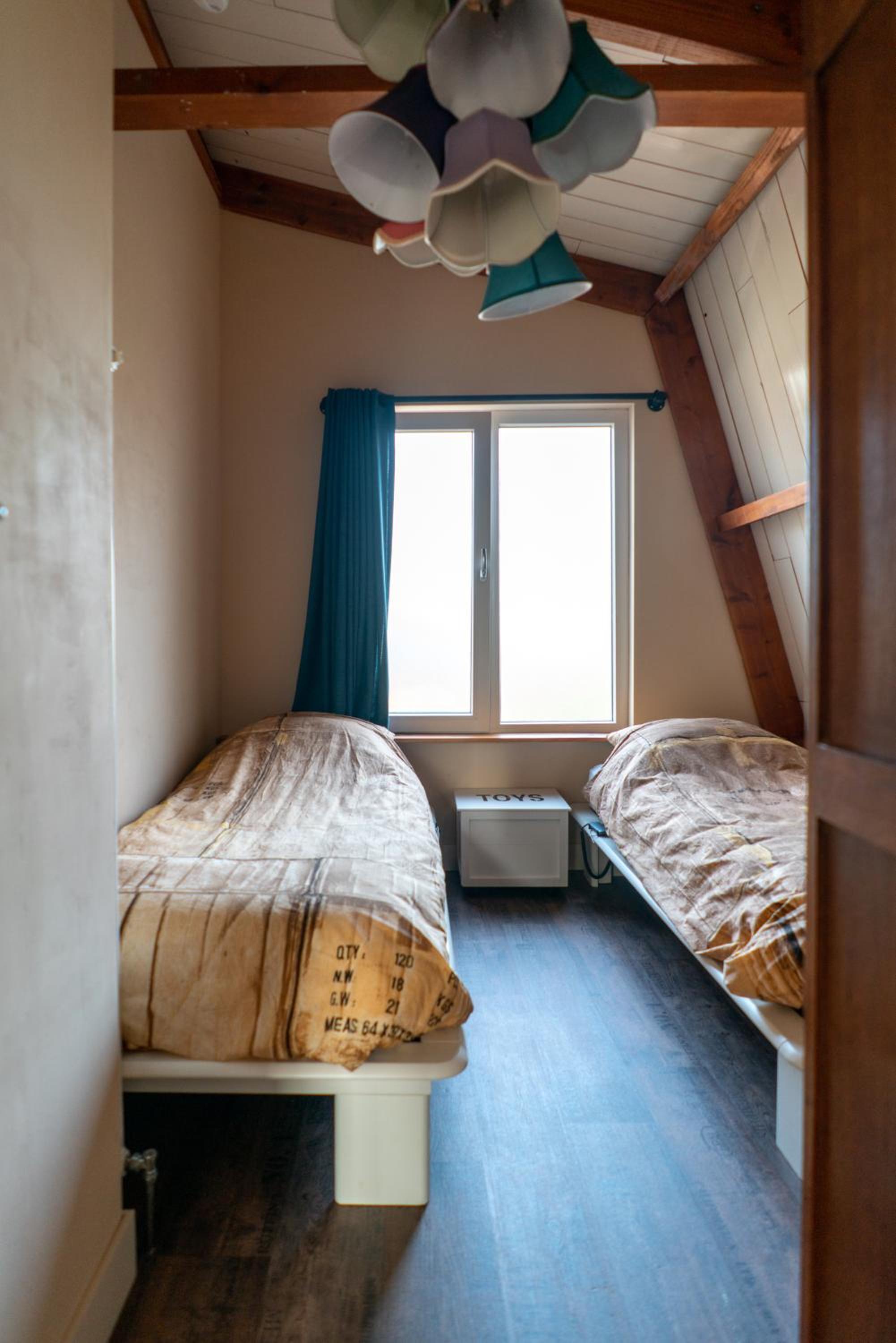 Two-Bedroom House - Photo 3