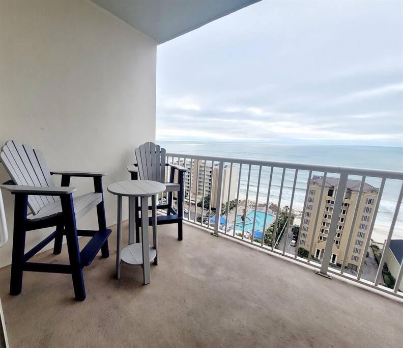 Two-Bedroom Apartment with Balcony photo 2