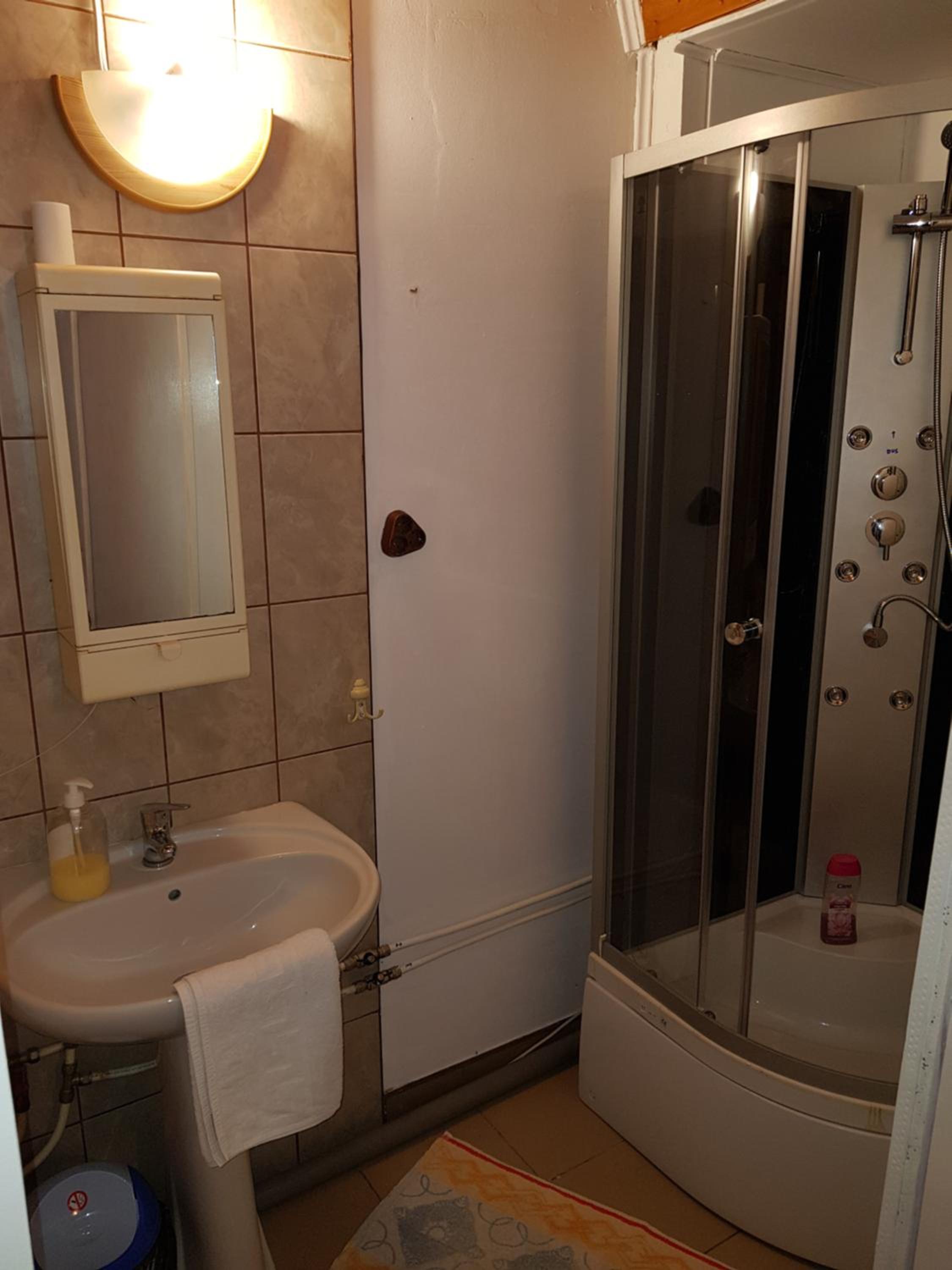 Two-Bedroom Apartment - Photo 15
