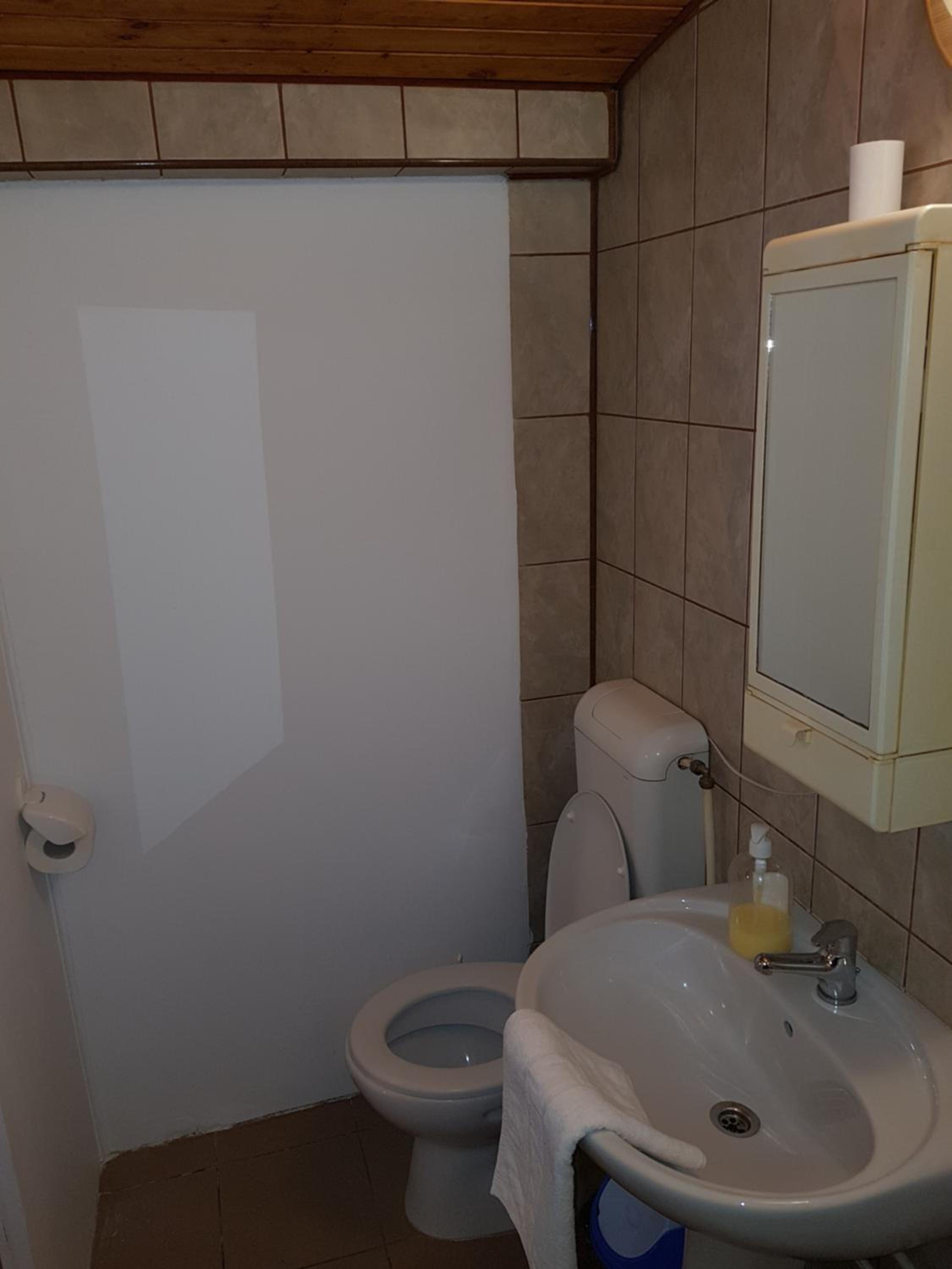 Two-Bedroom Apartment - Photo 2