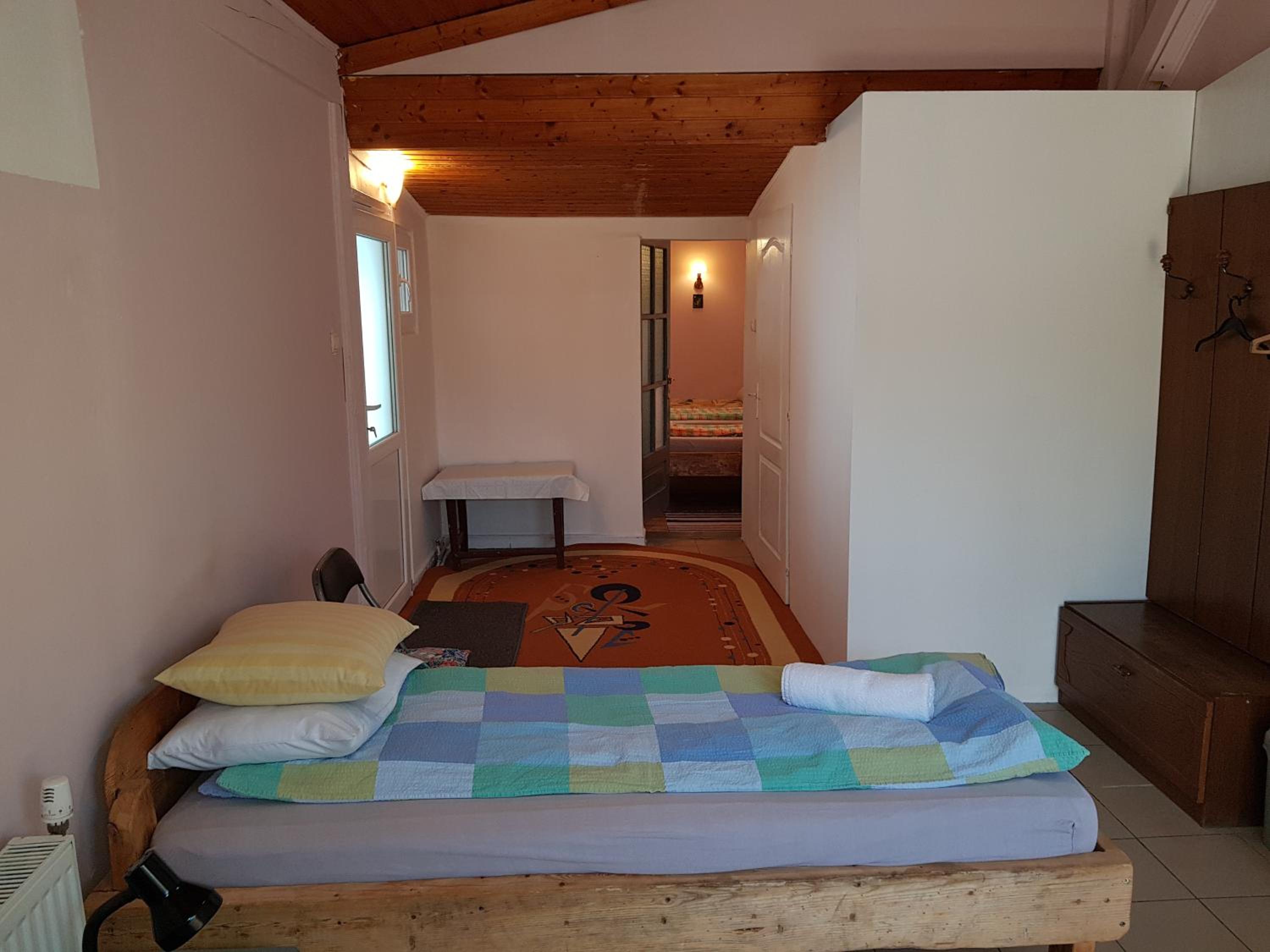 Two-Bedroom Apartment - Photo 5
