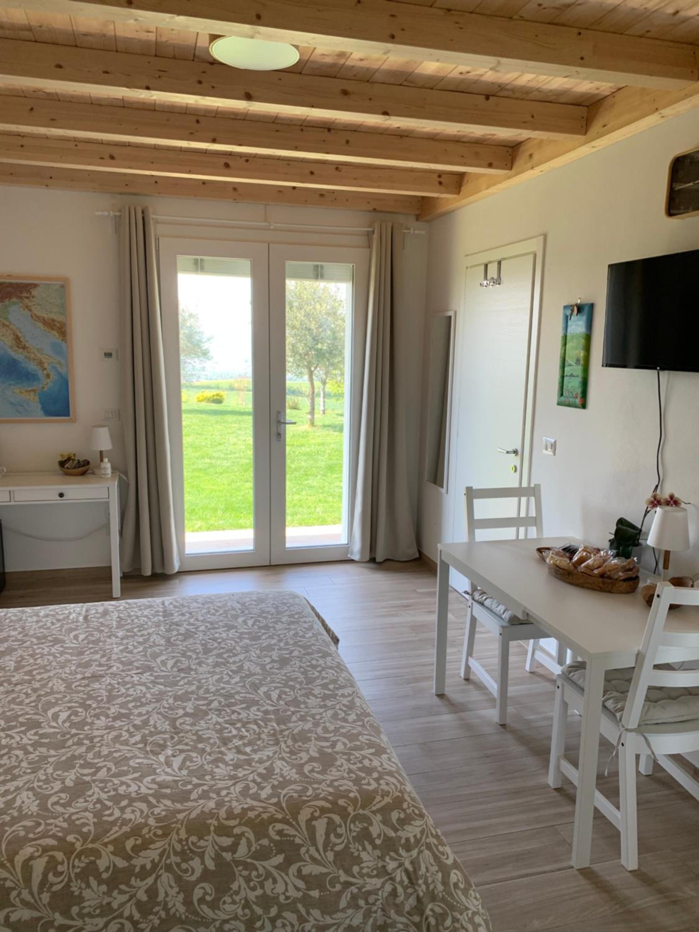 Double Room with Private Bathroom photo 1