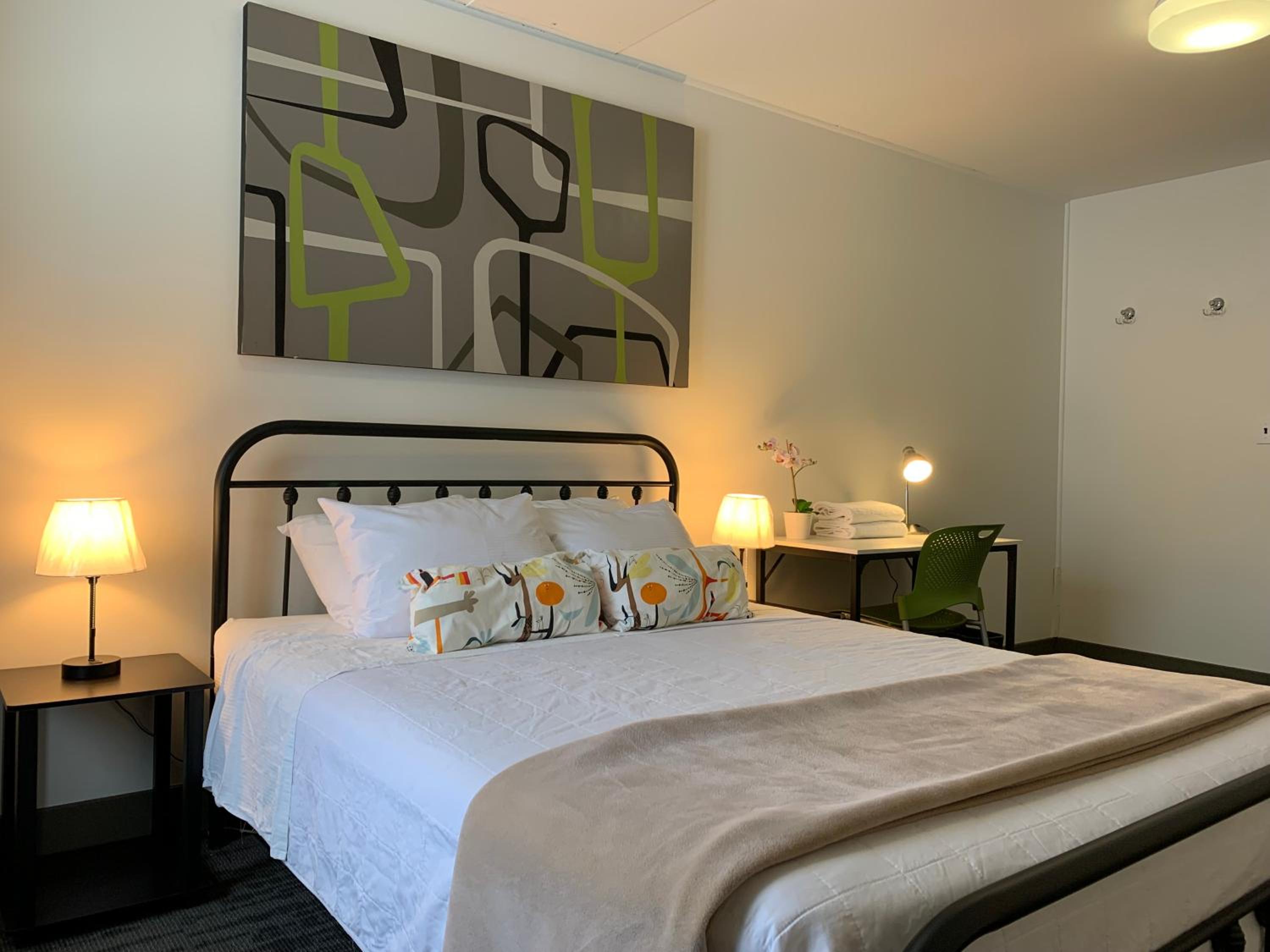 Standard Queen Room photo 1