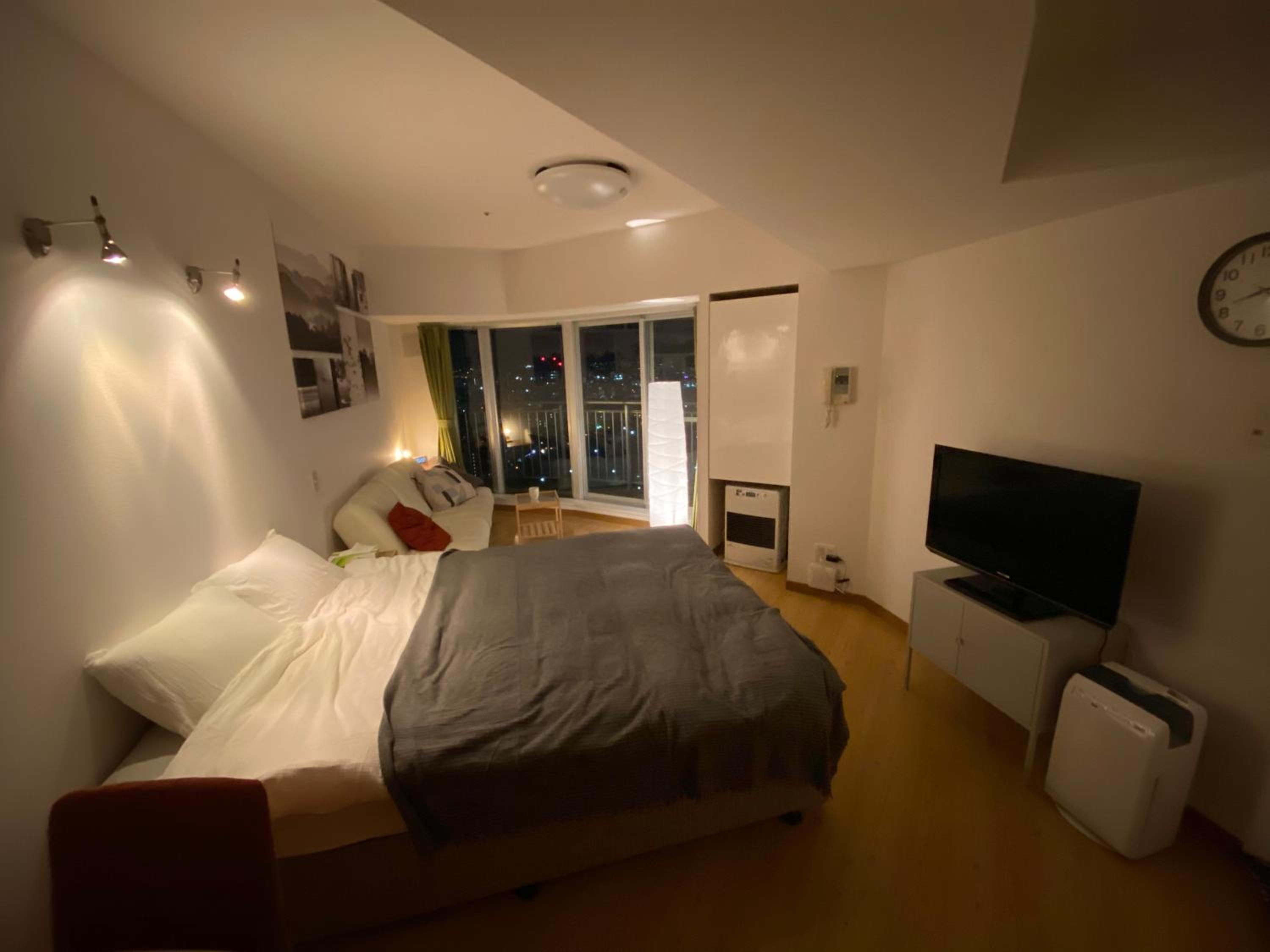 One-Bedroom Apartment - Photo 38