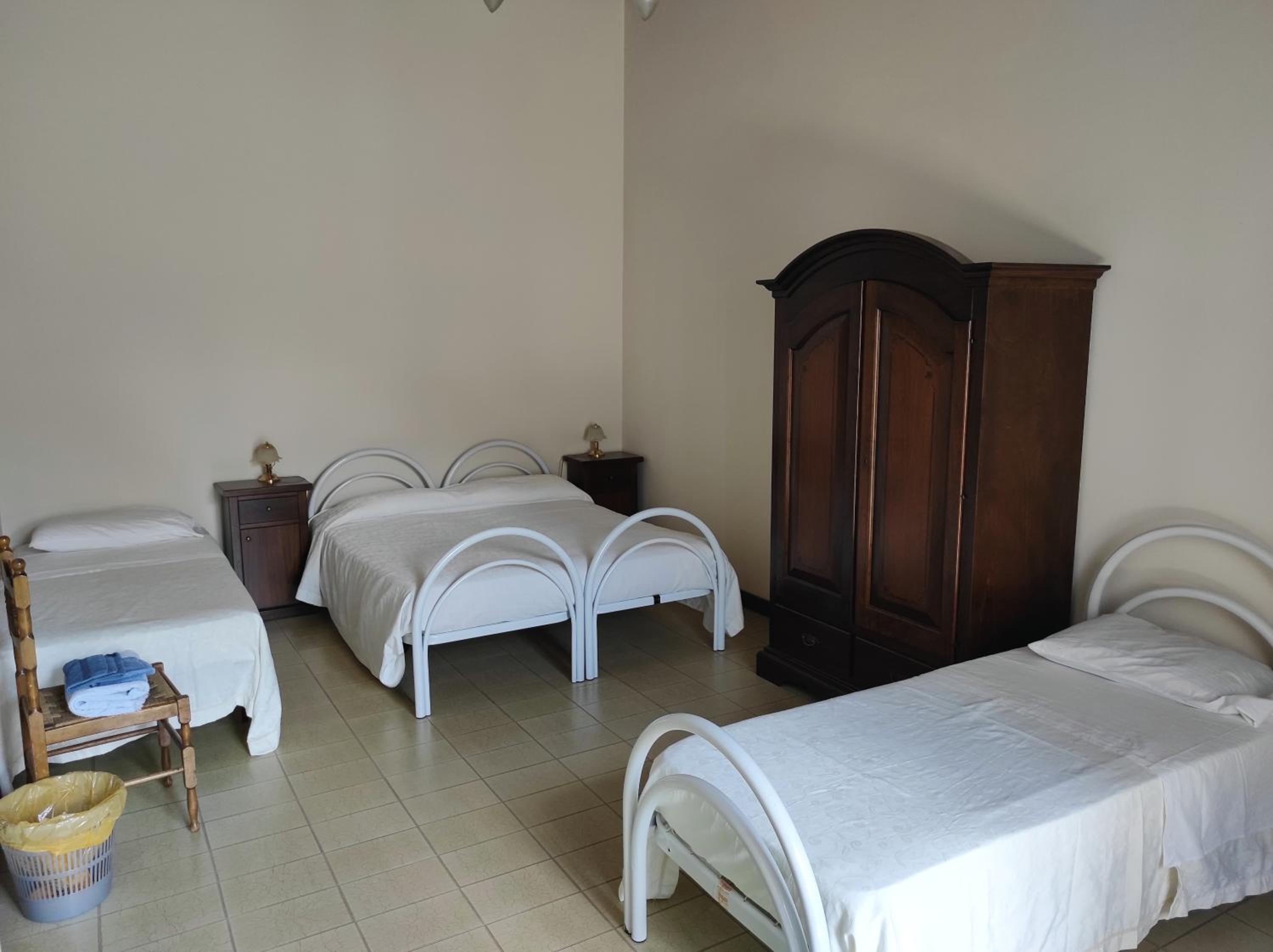 Quadruple Room With Terrace photo 3