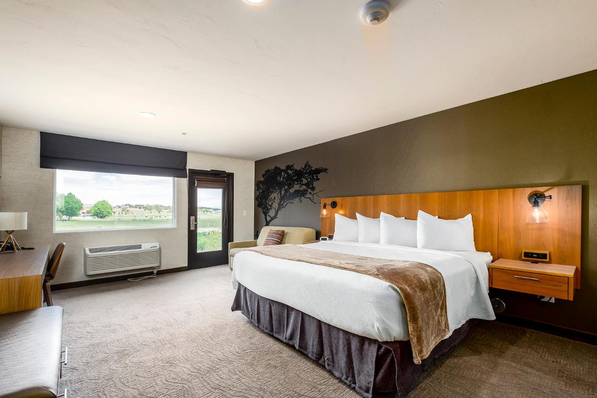 Superior King Room - Photo 1