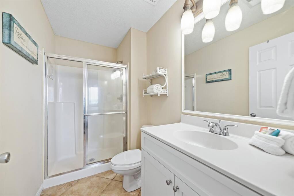 Two-Bedroom Apartment with Ocean View photo 2