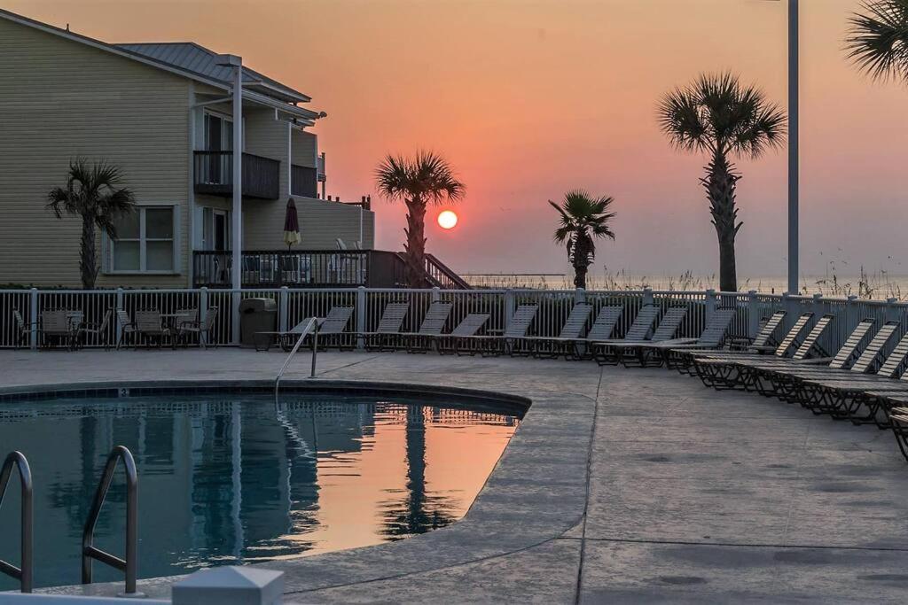 Two-Bedroom Apartment with Ocean View photo 3