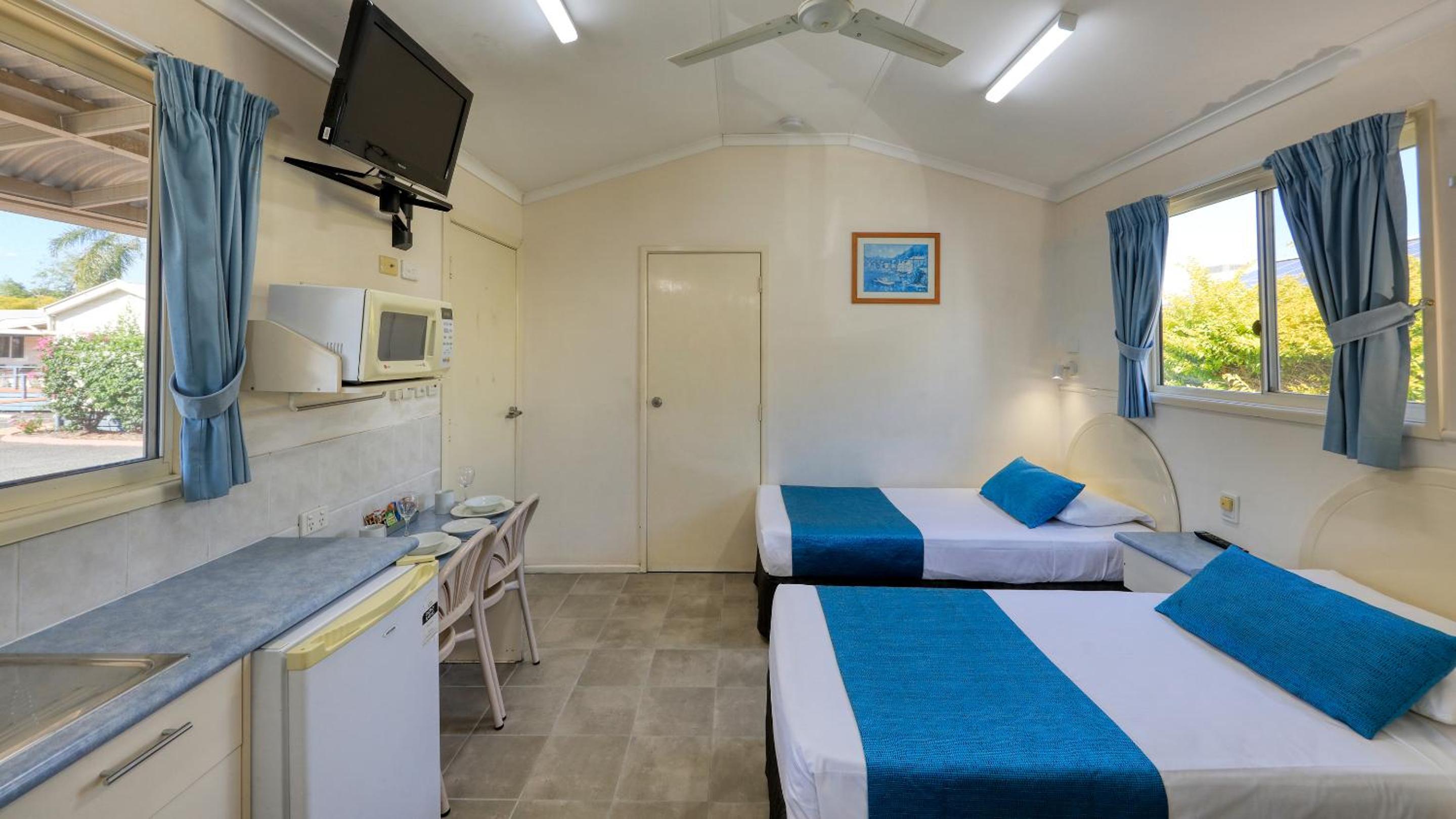 Queen Room with Spa Bath photo 1