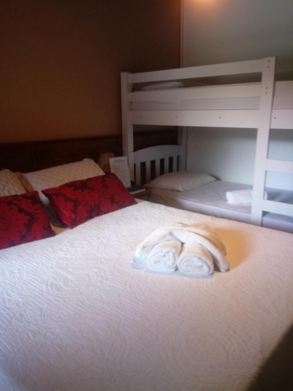 Economy Quadruple Room photo 3
