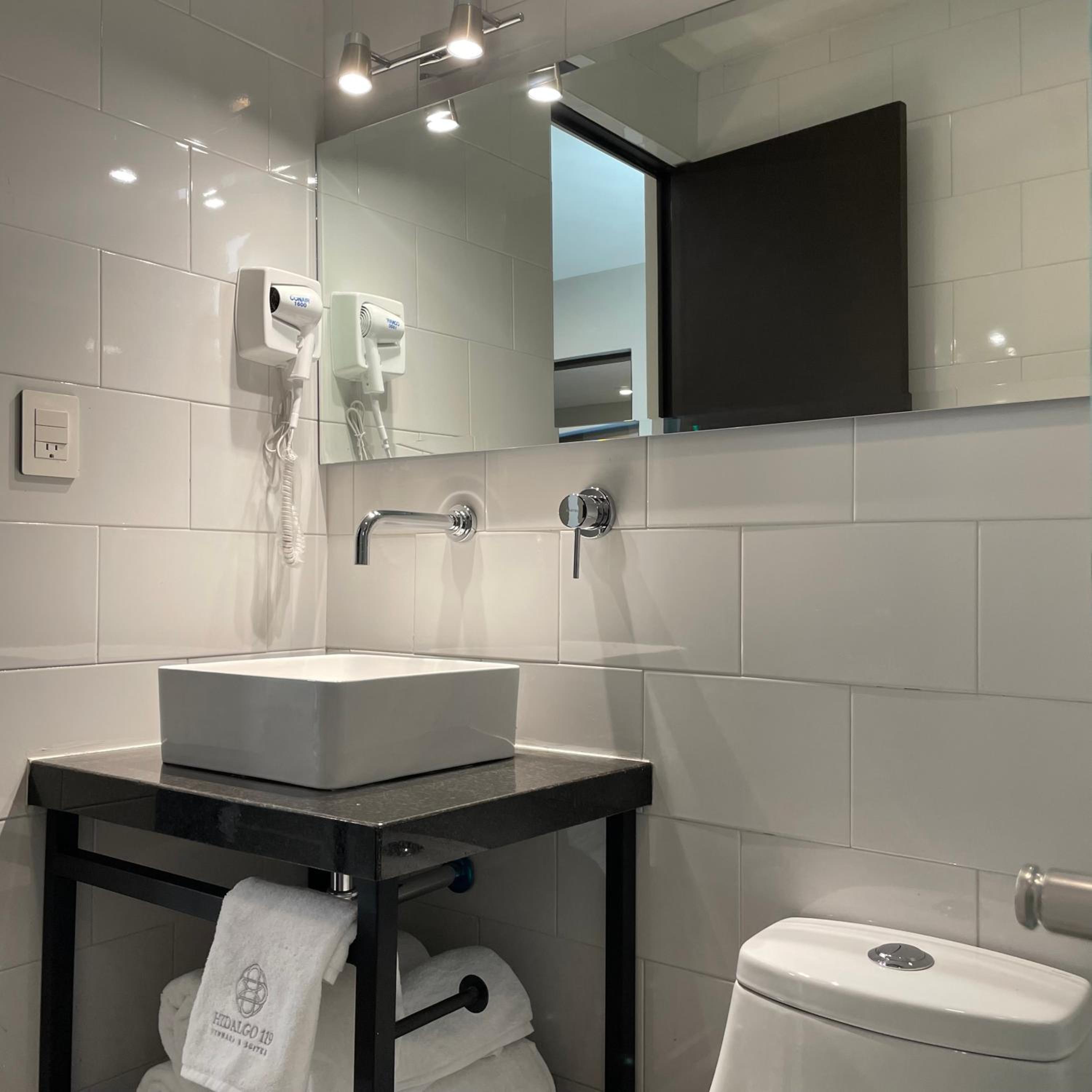 Two-Bedroom Apartment - Photo 18