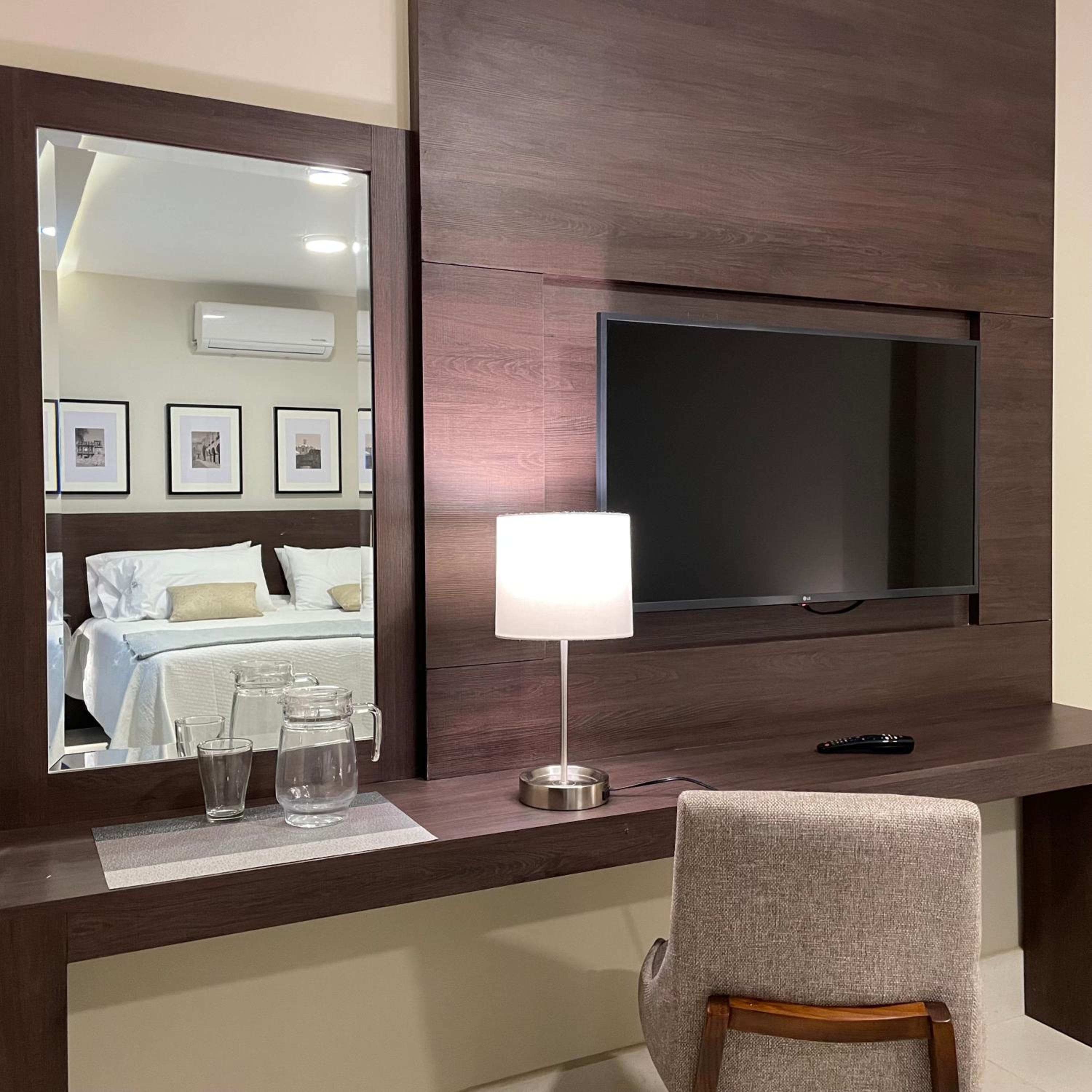 One-Bedroom Apartment - Photo 4