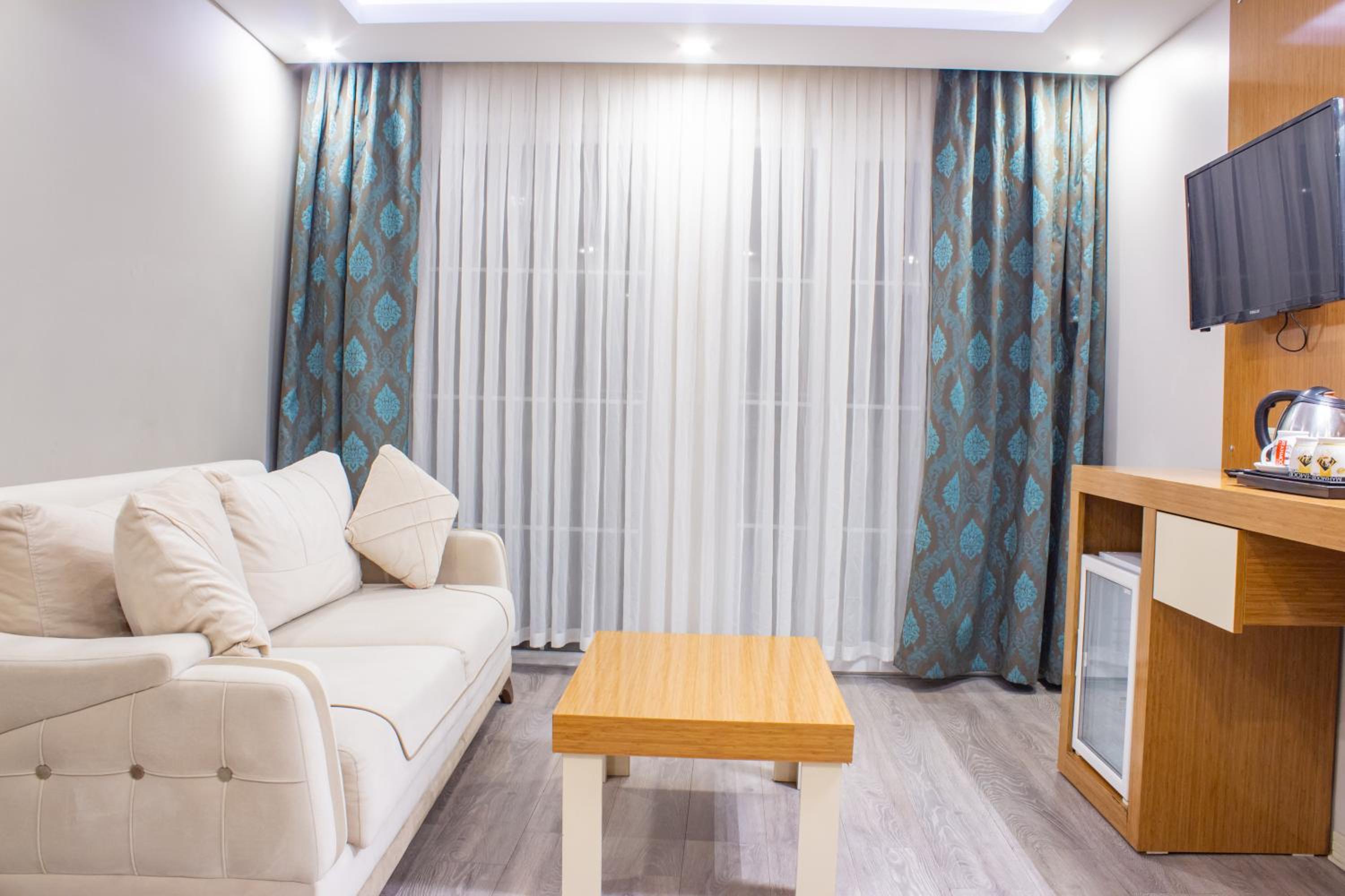 Queen Suite photo 3