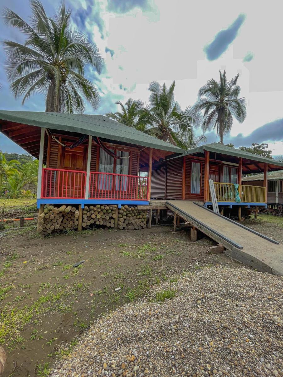 Bungalow - Beach Front photo 2
