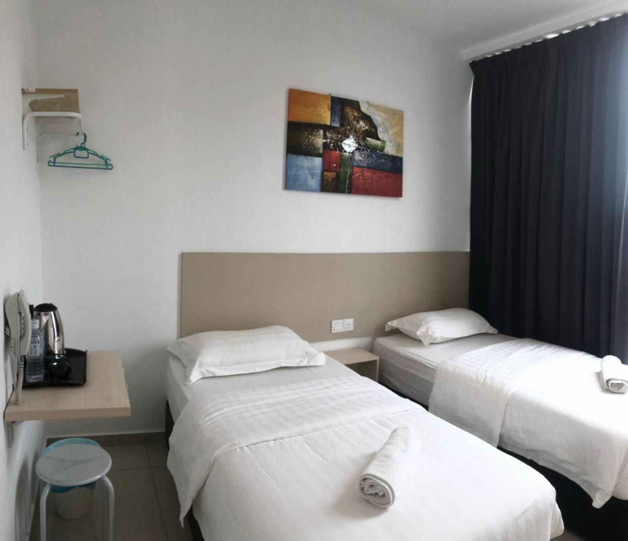 Deluxe Twin Room - Photo 3
