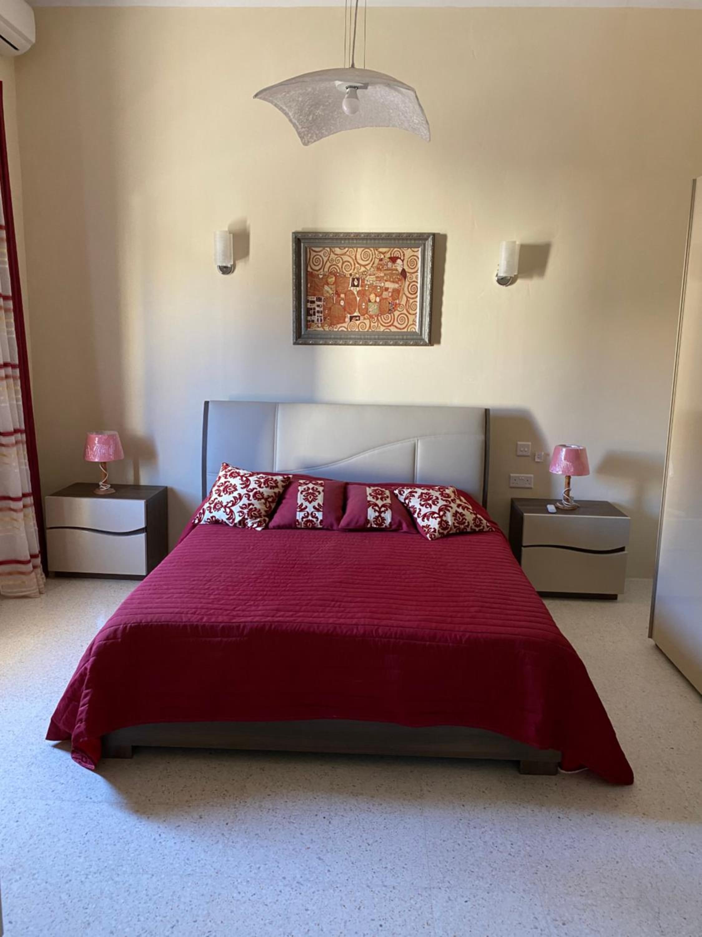 Deluxe Double Room with Balcony photo 3