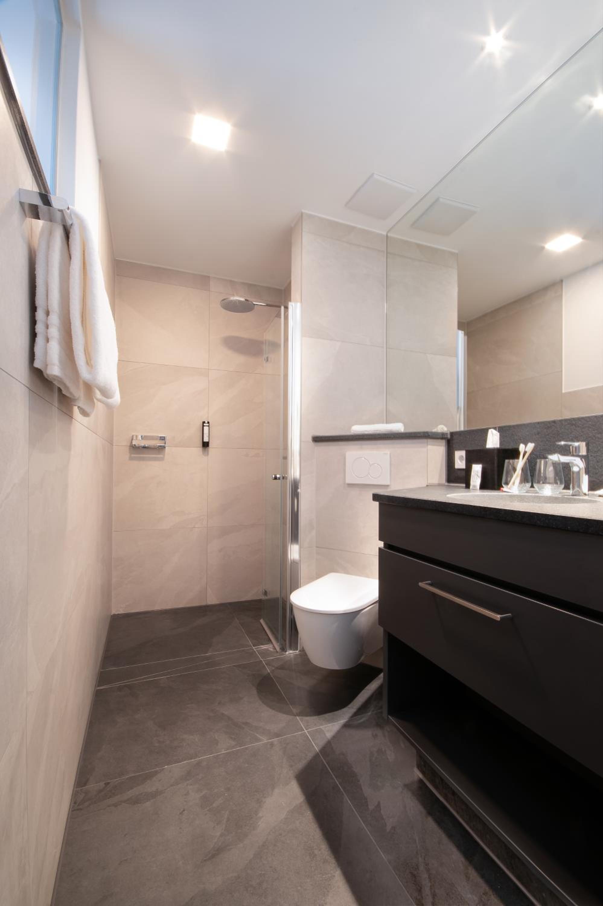 Double Room - Photo 18