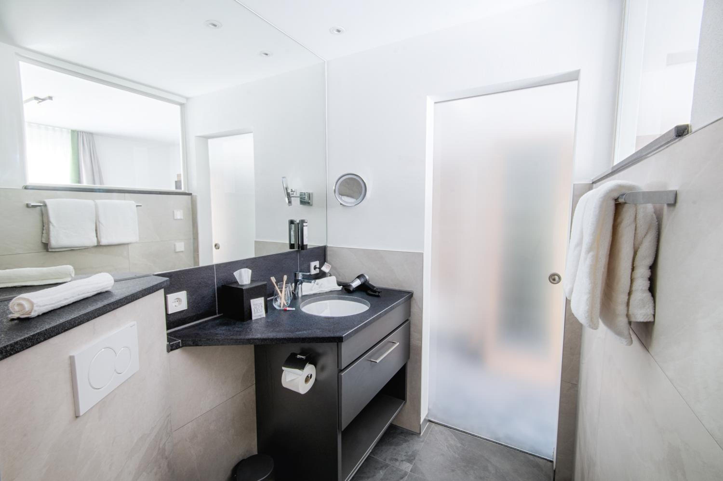 Double Room - Photo 2