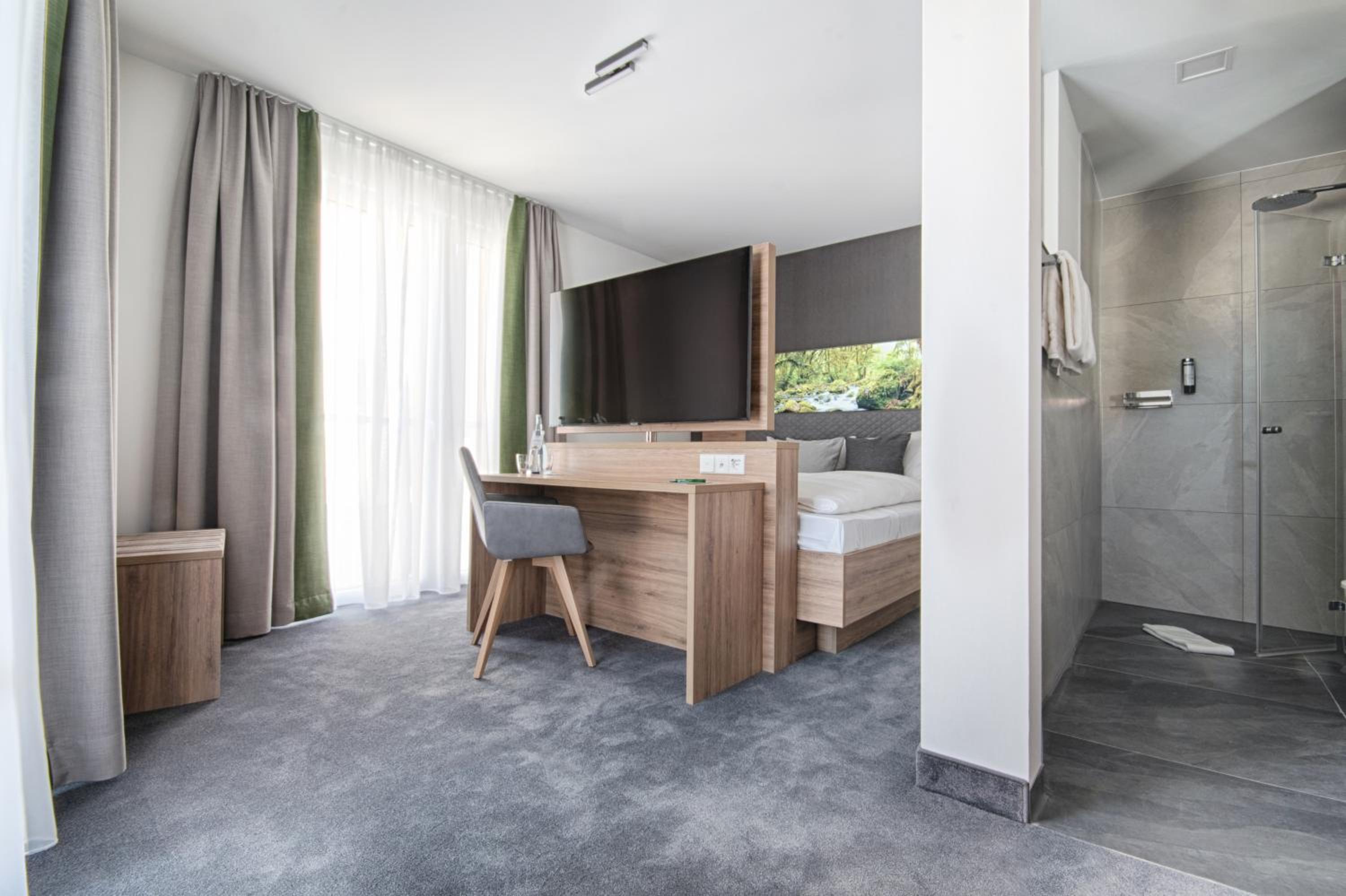 Double Room - Photo 6
