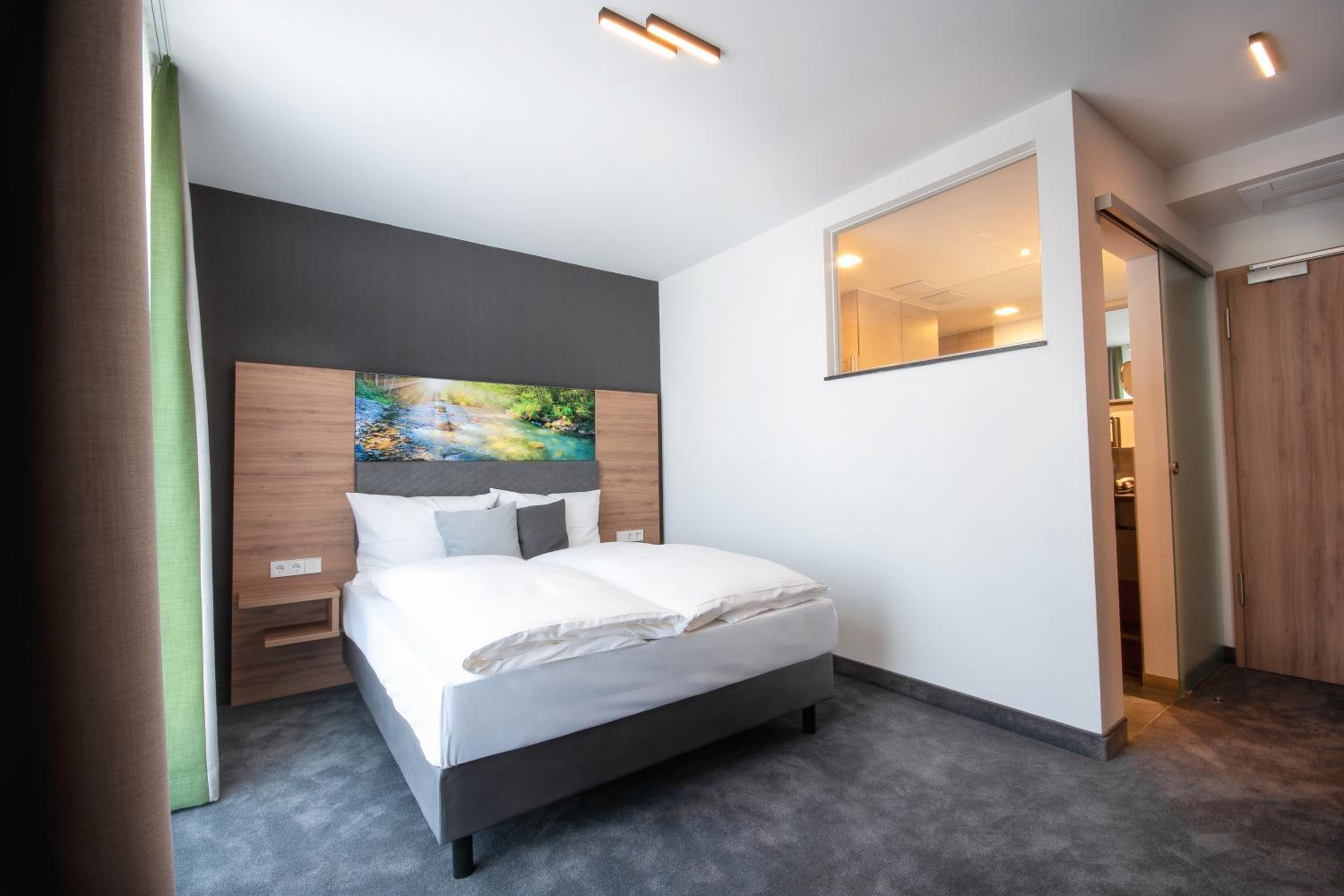 Double Room - Photo 12