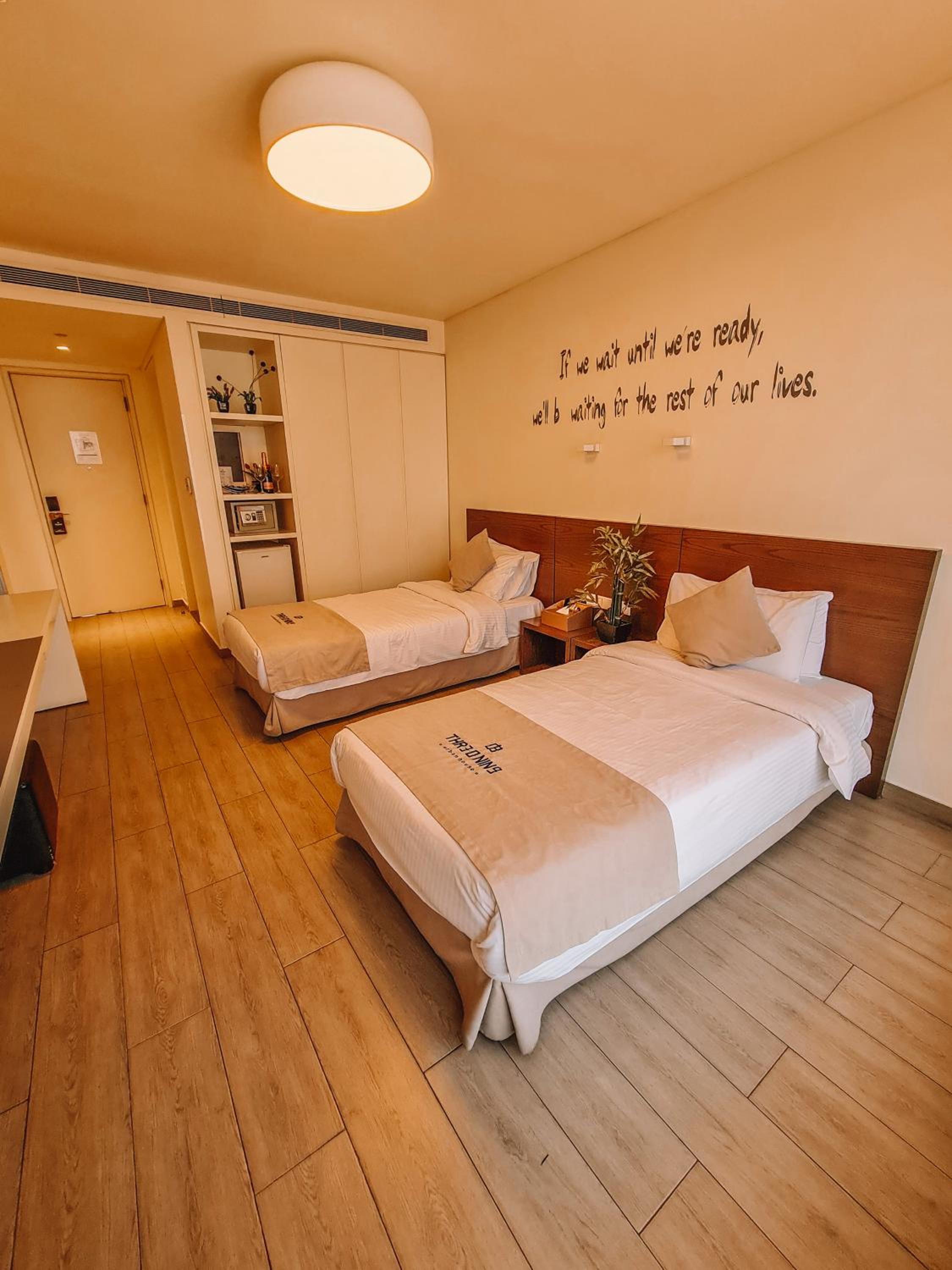 Deluxe Junior Suite photo 2