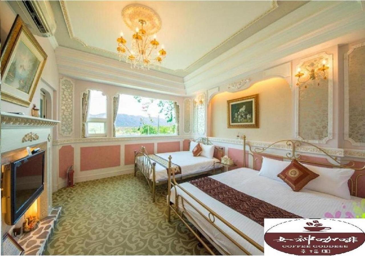 Quadruple Room with Garden View photo 2