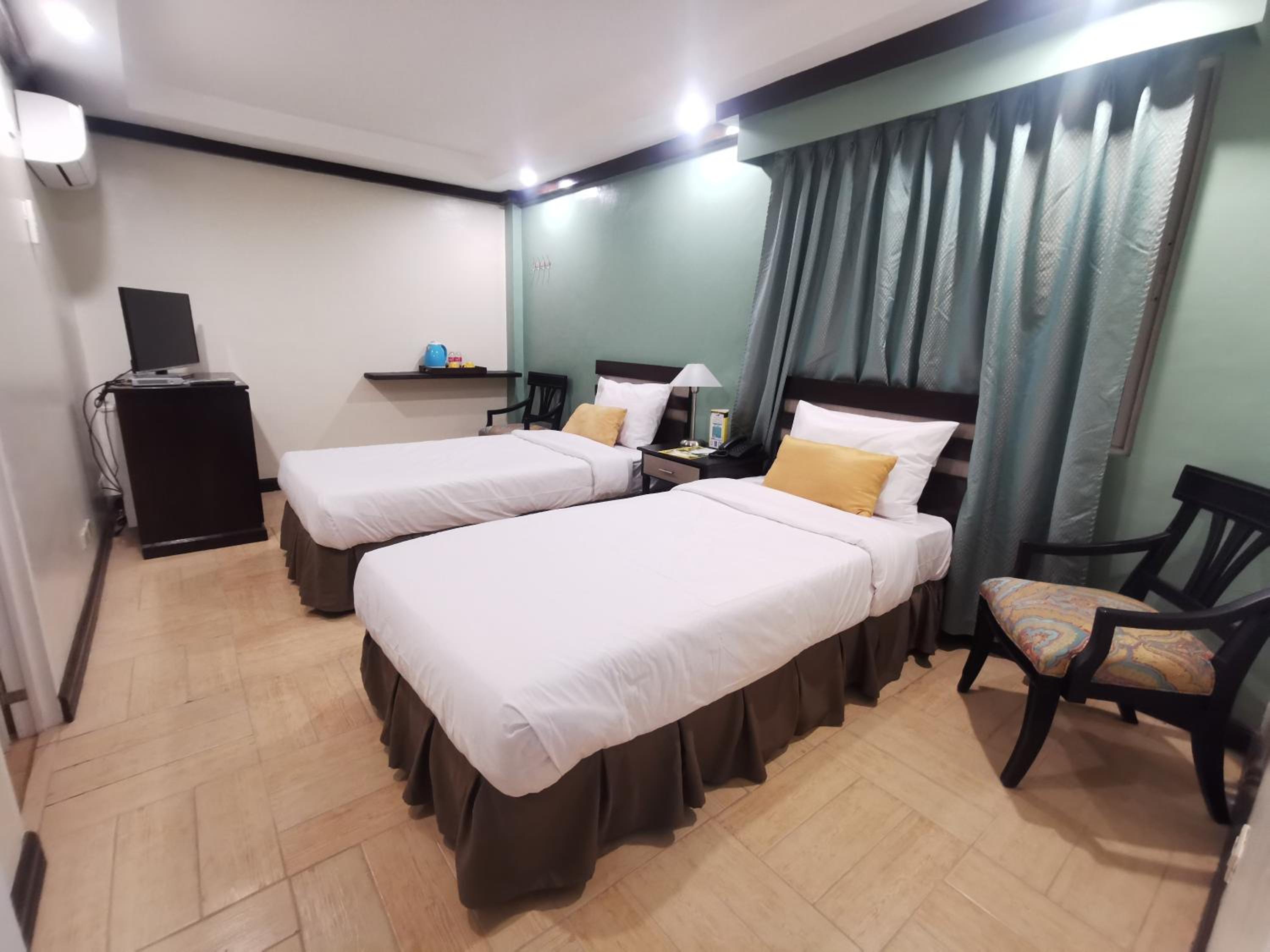 Superior Twin Room