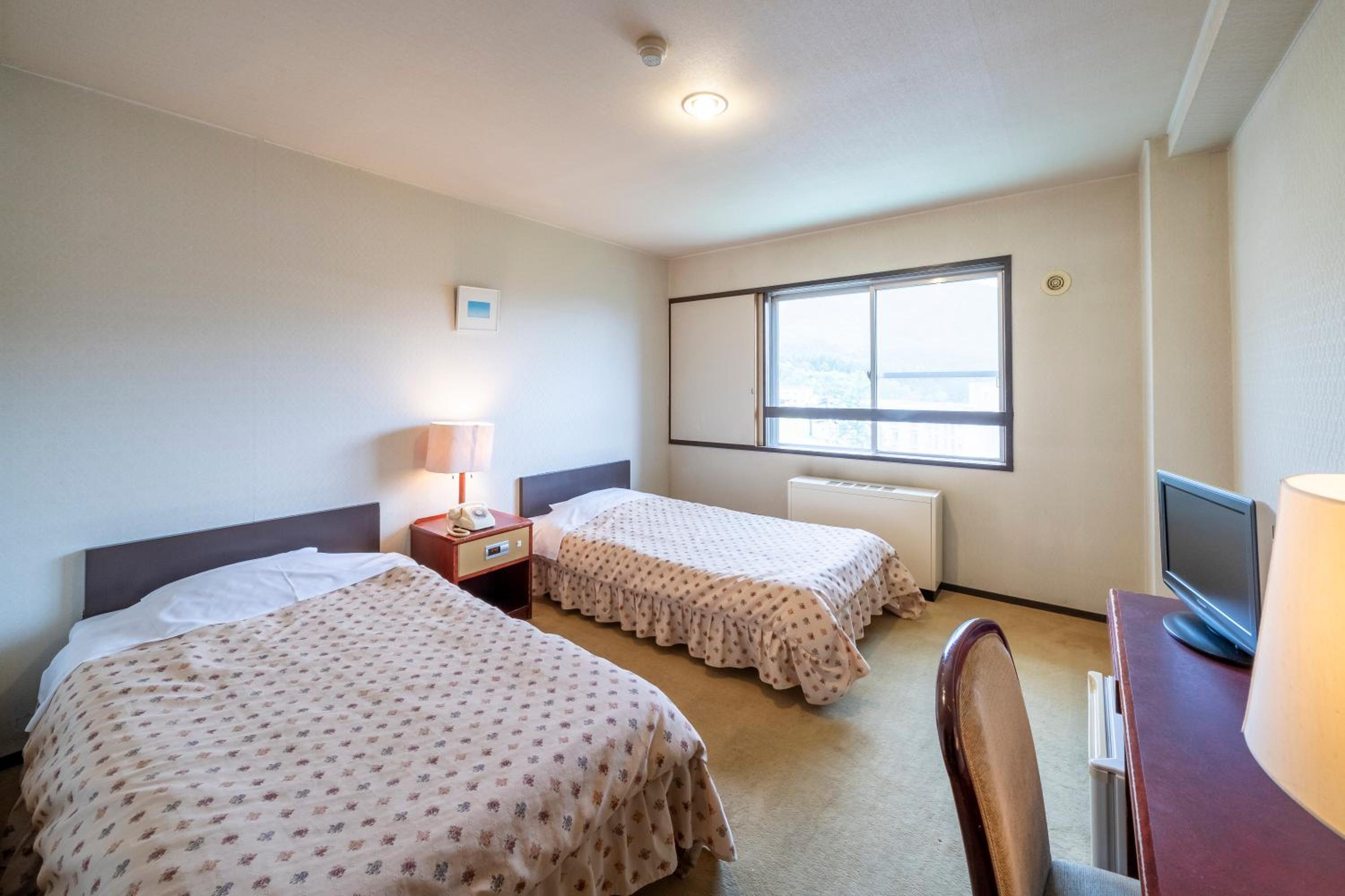 Economy Twin Room photo 1