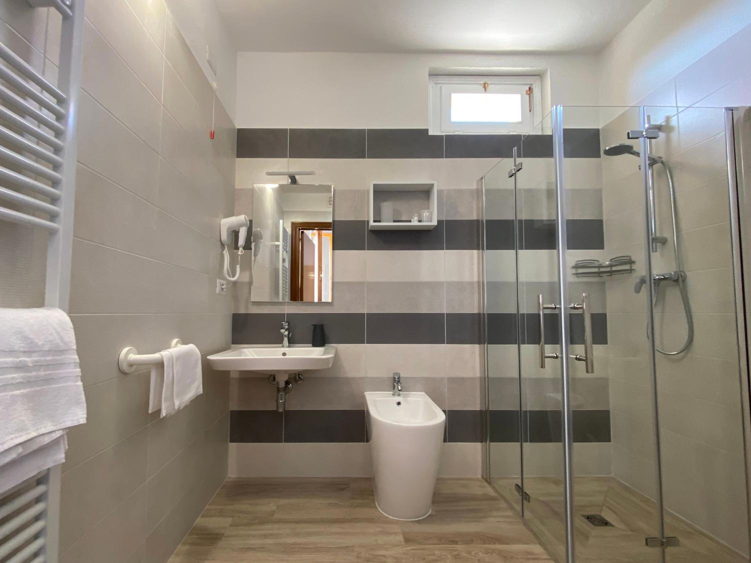Double or Twin Room with Garden View - Photo 4