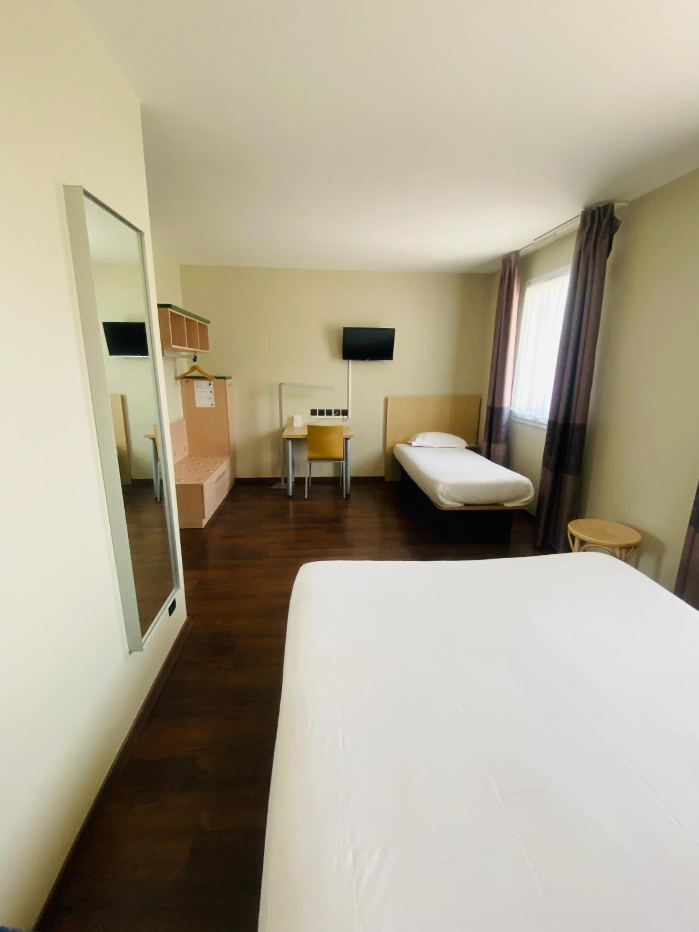Triple Room - Photo 5