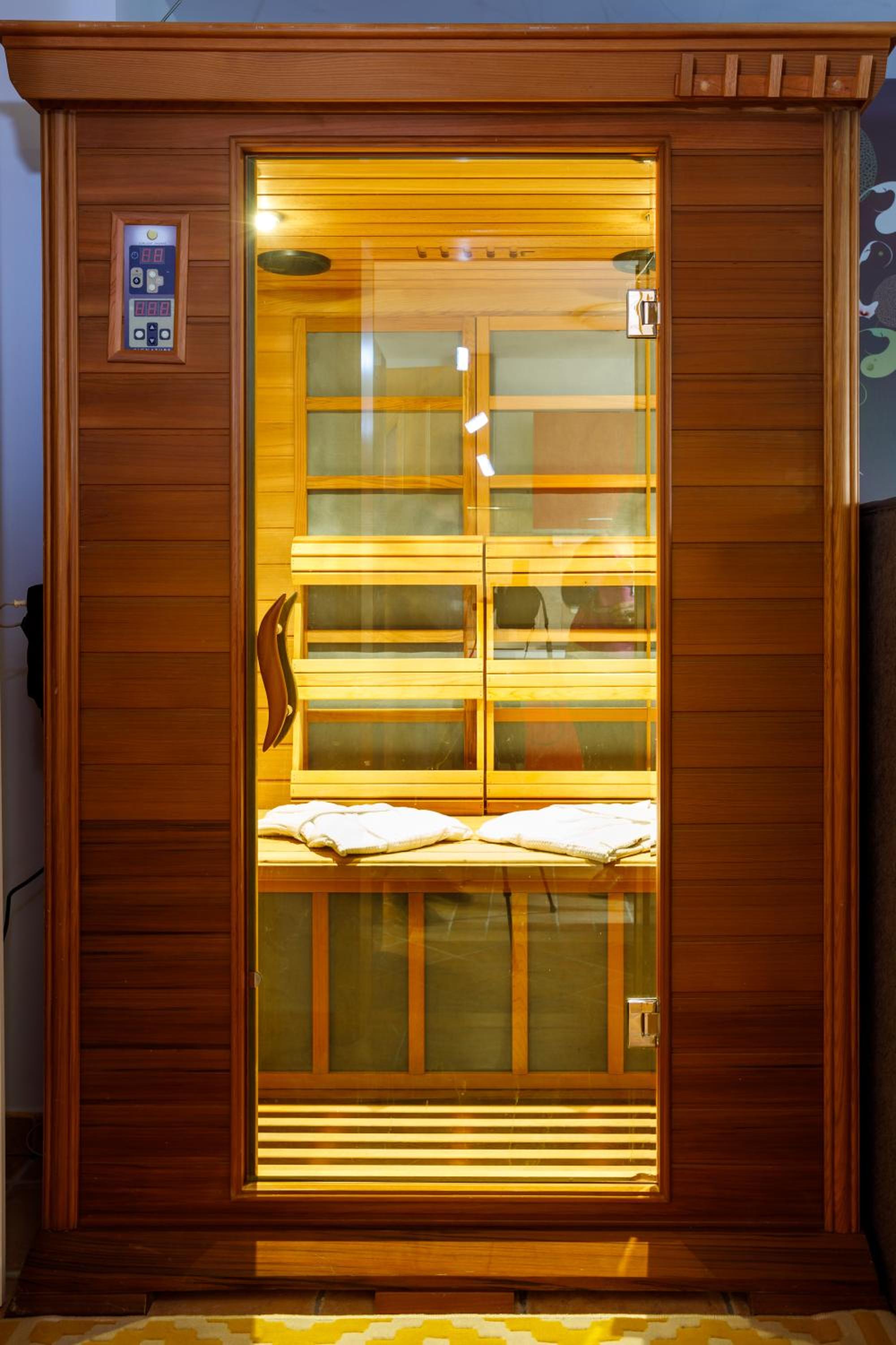 Apartment with Sauna - Photo 21
