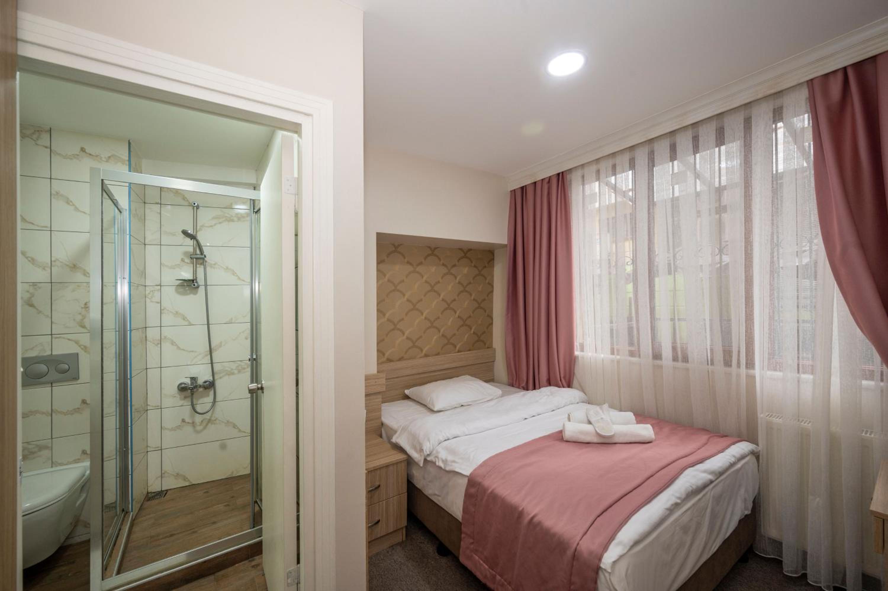 Standard Single Room photo 2