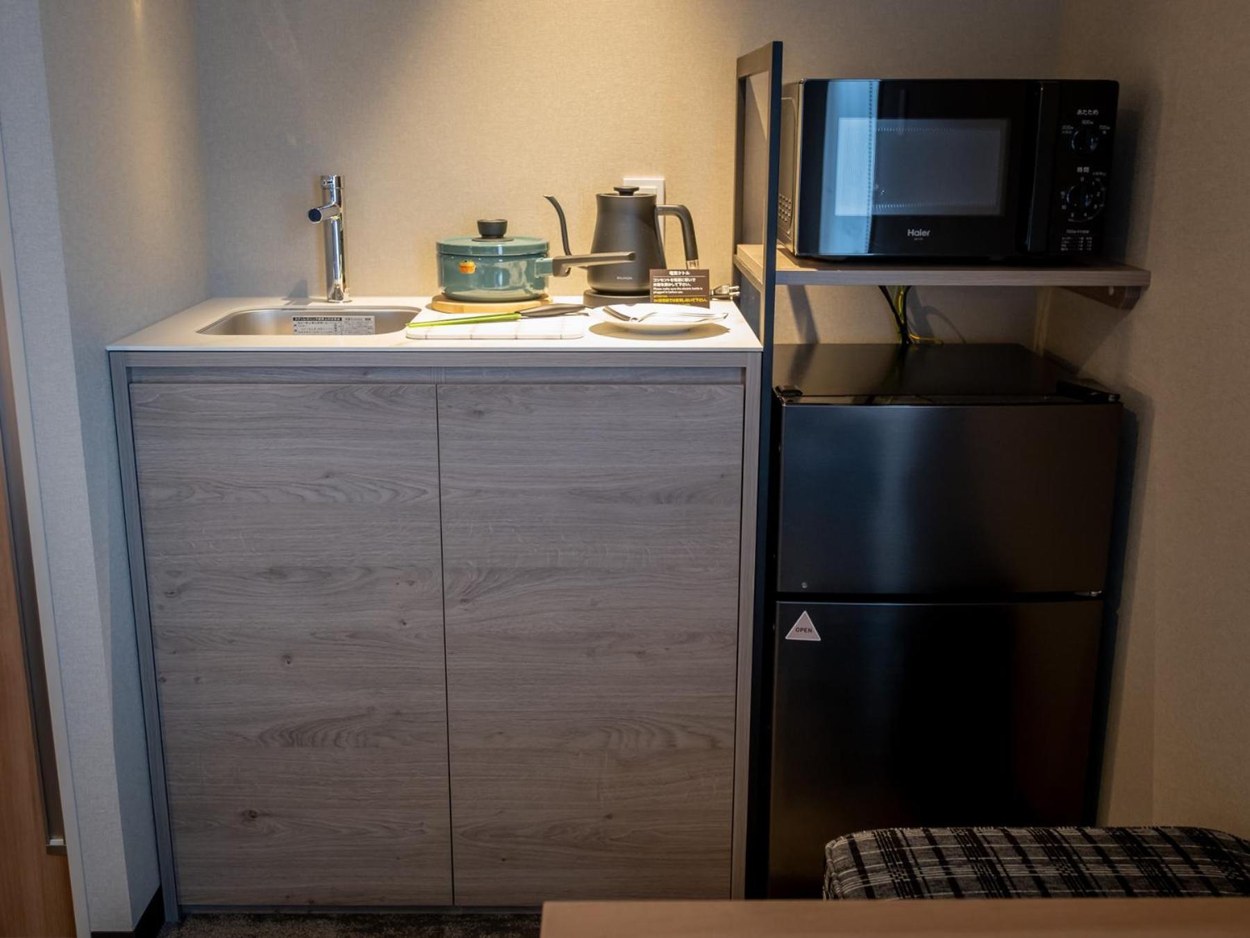 Corner Twin Room (2 Adults) - Non-Smoking - Photo 13