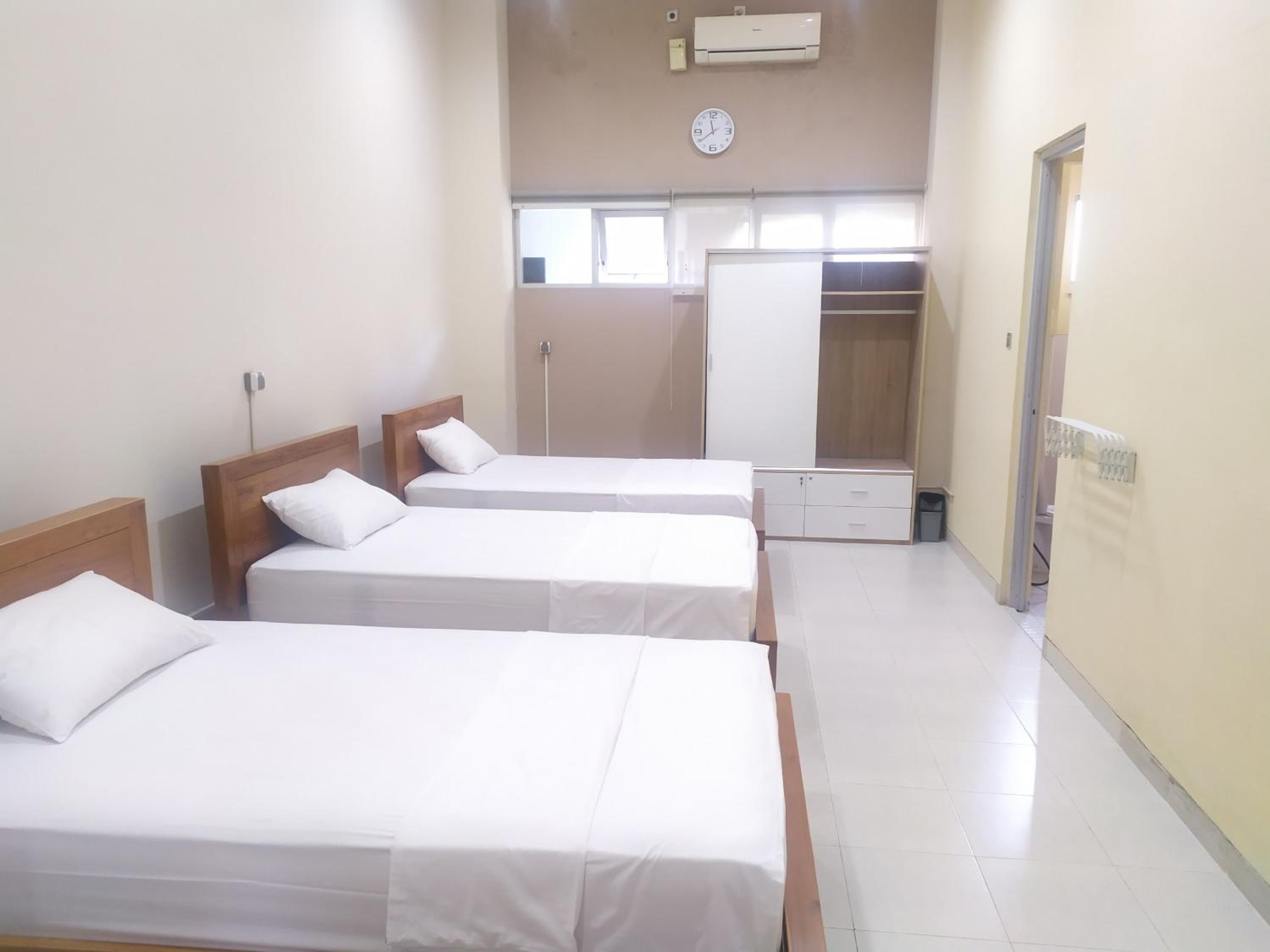 Classic Quadruple Room photo 2