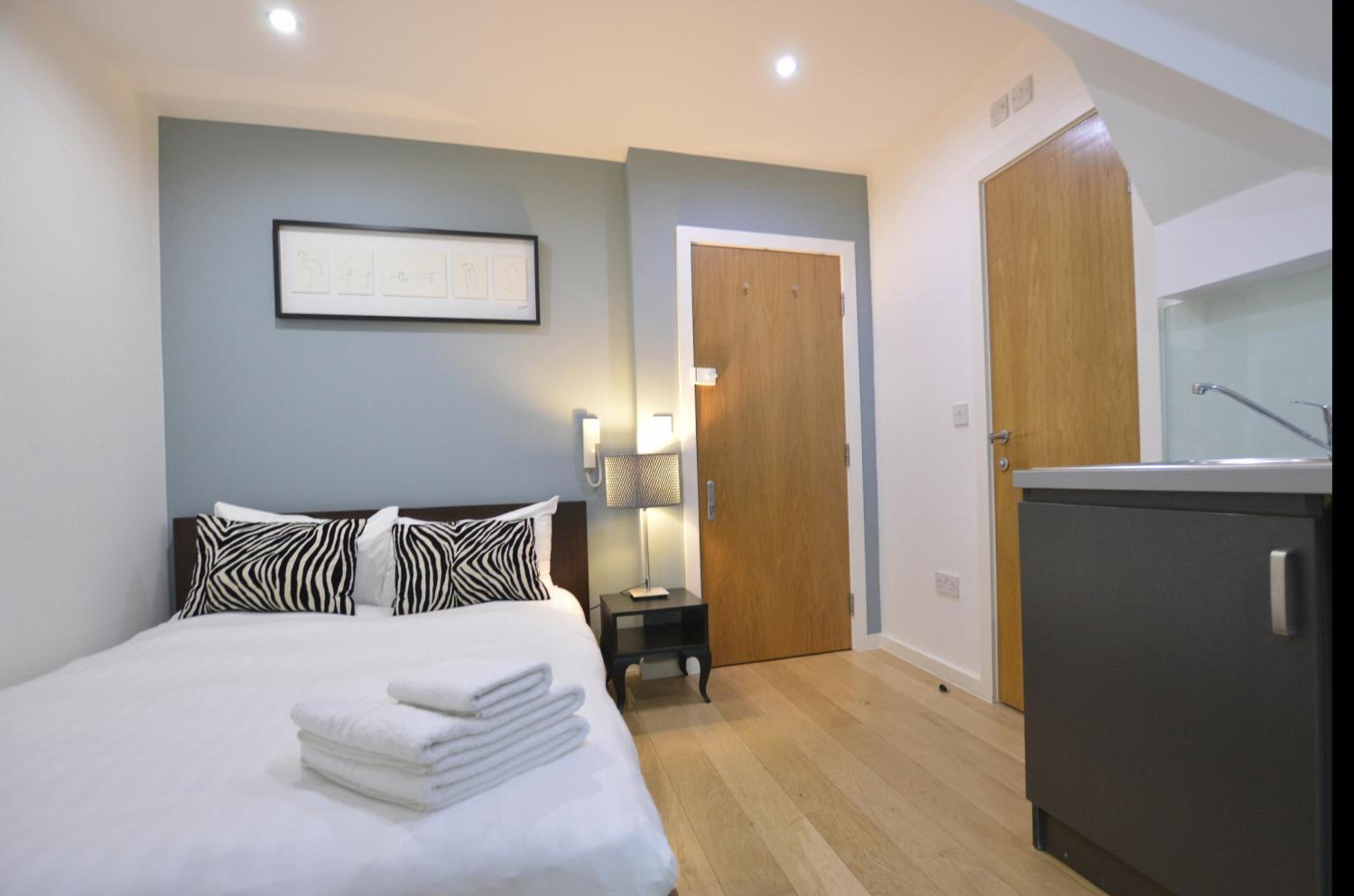 Small Studio Apartment photo 1
