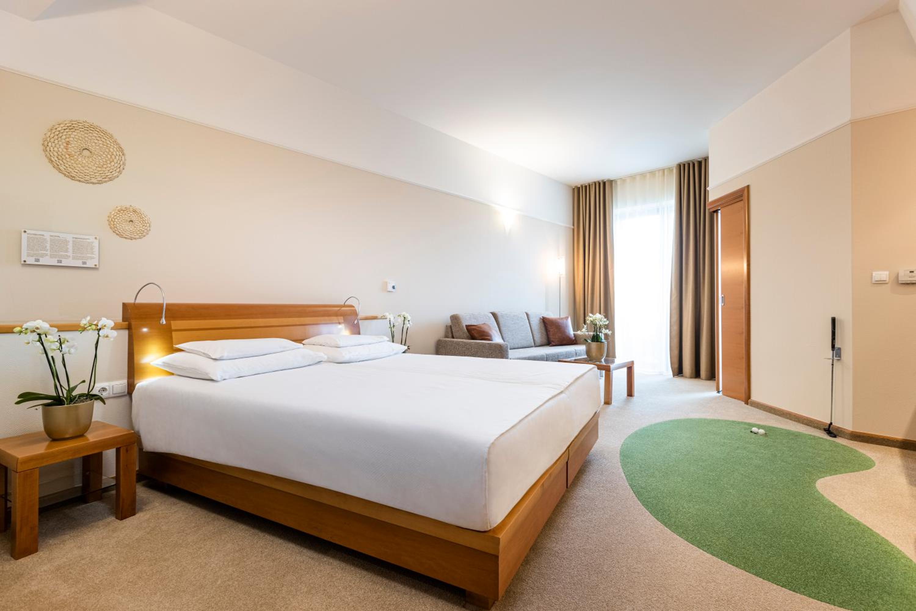 Deluxe Double Room with Extra Bed