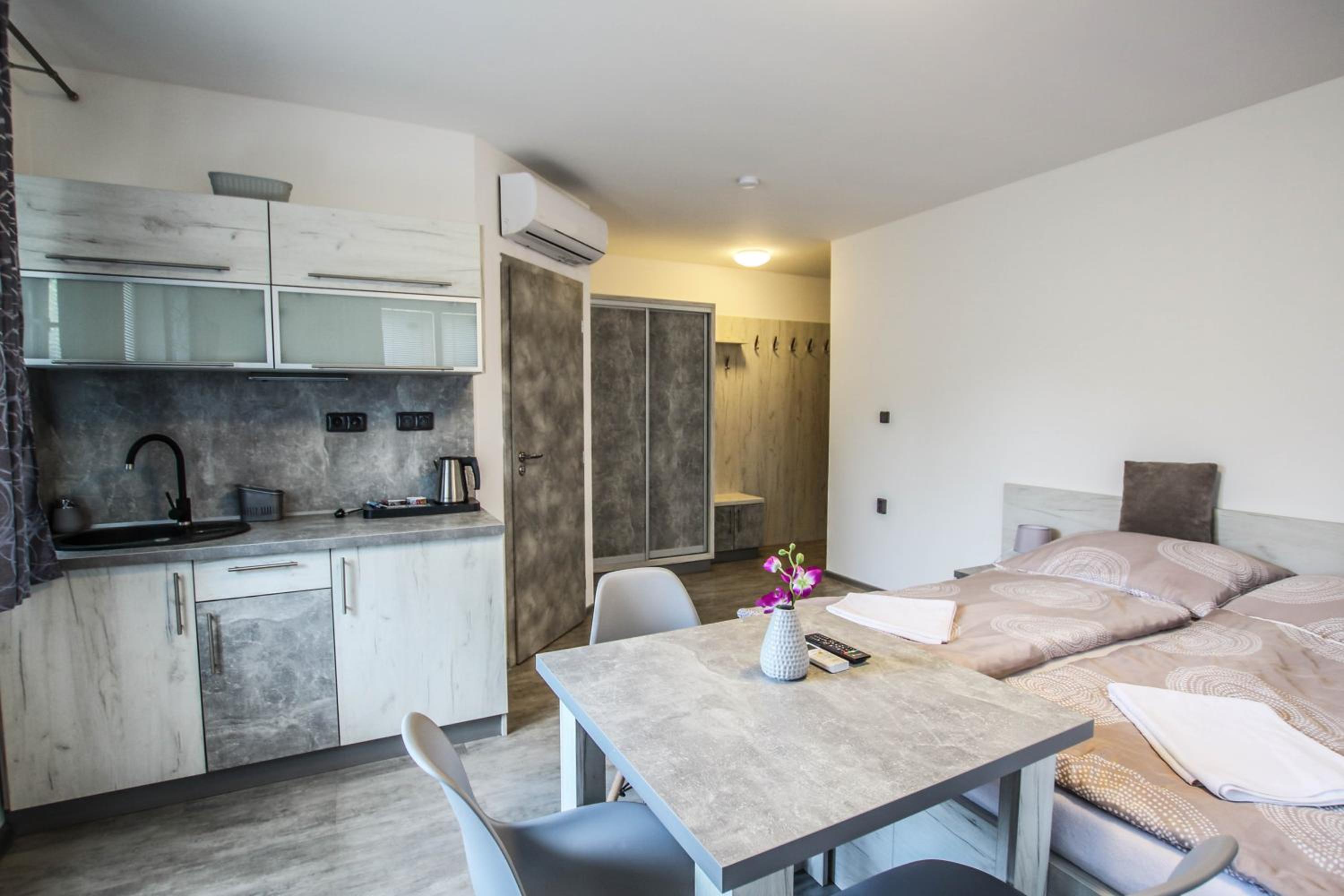 Triple Room with Balcony photo 2