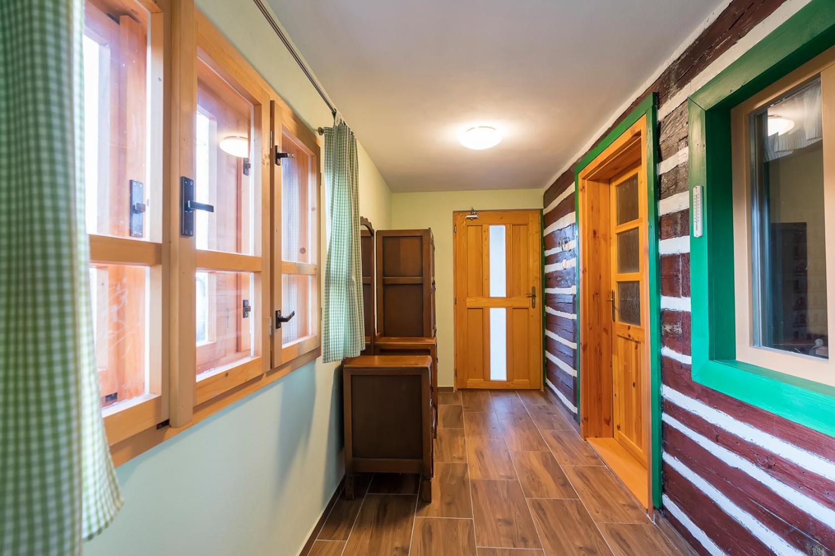 One-Bedroom House photo 2