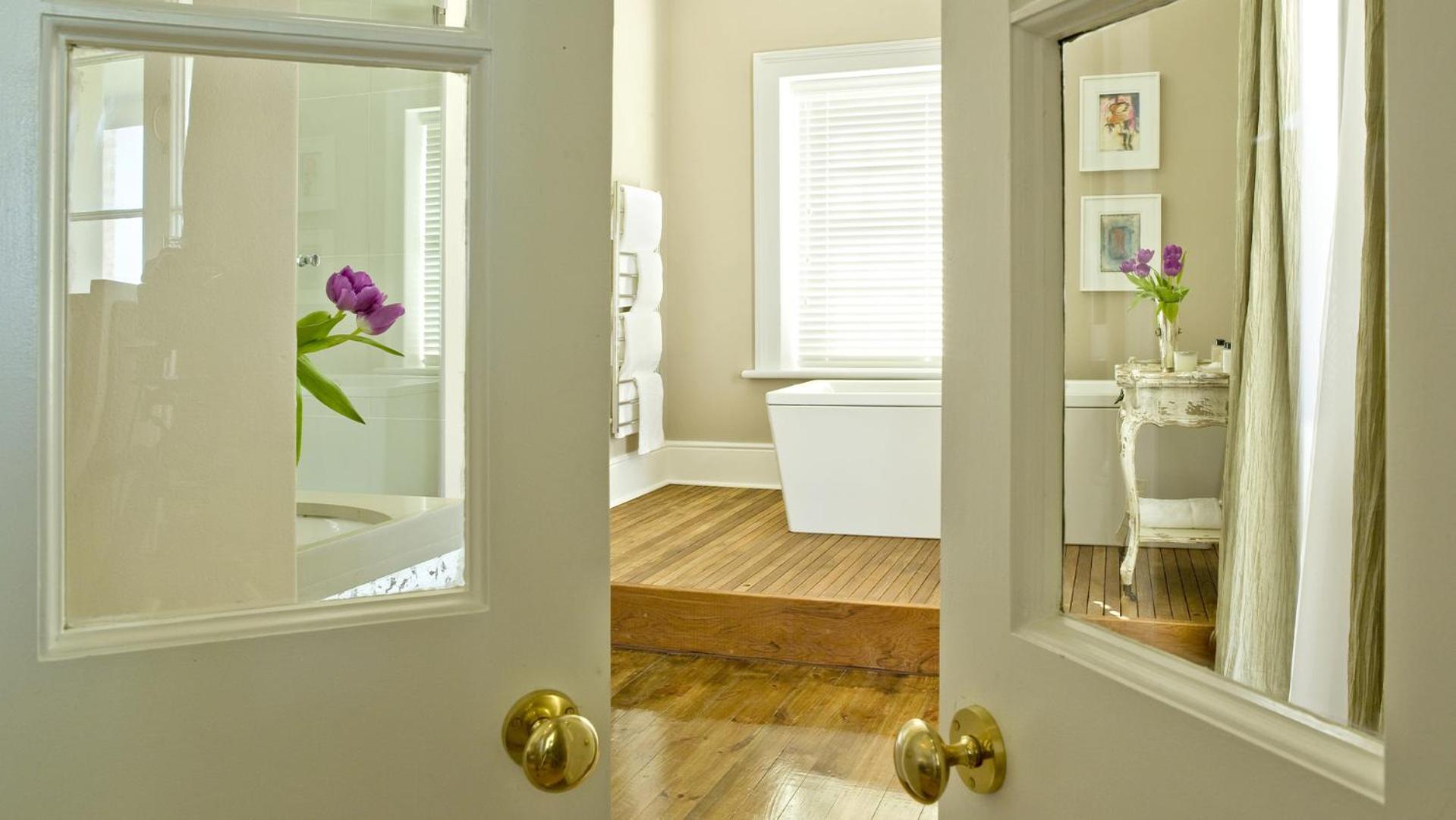 Luxury Double or Twin Room - Photo 12