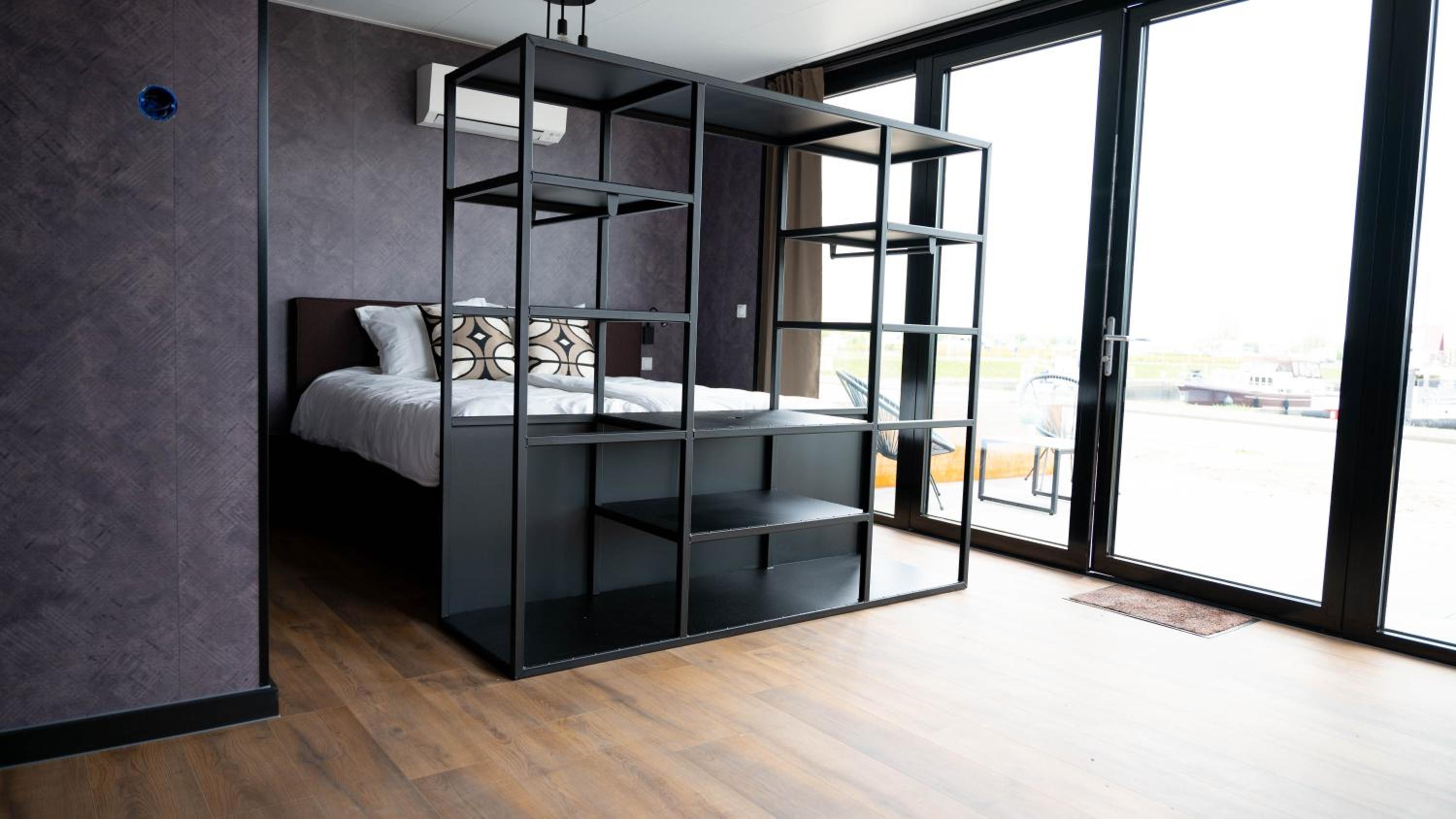 Suite with River View - Photo 1