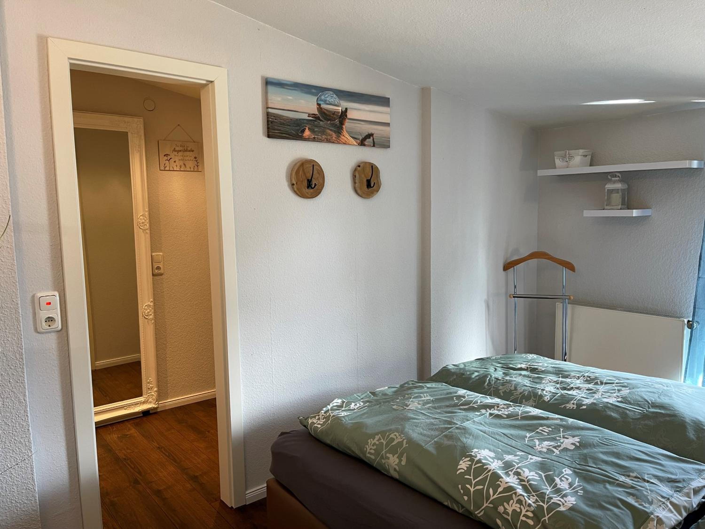 One-Bedroom Apartment photo 2