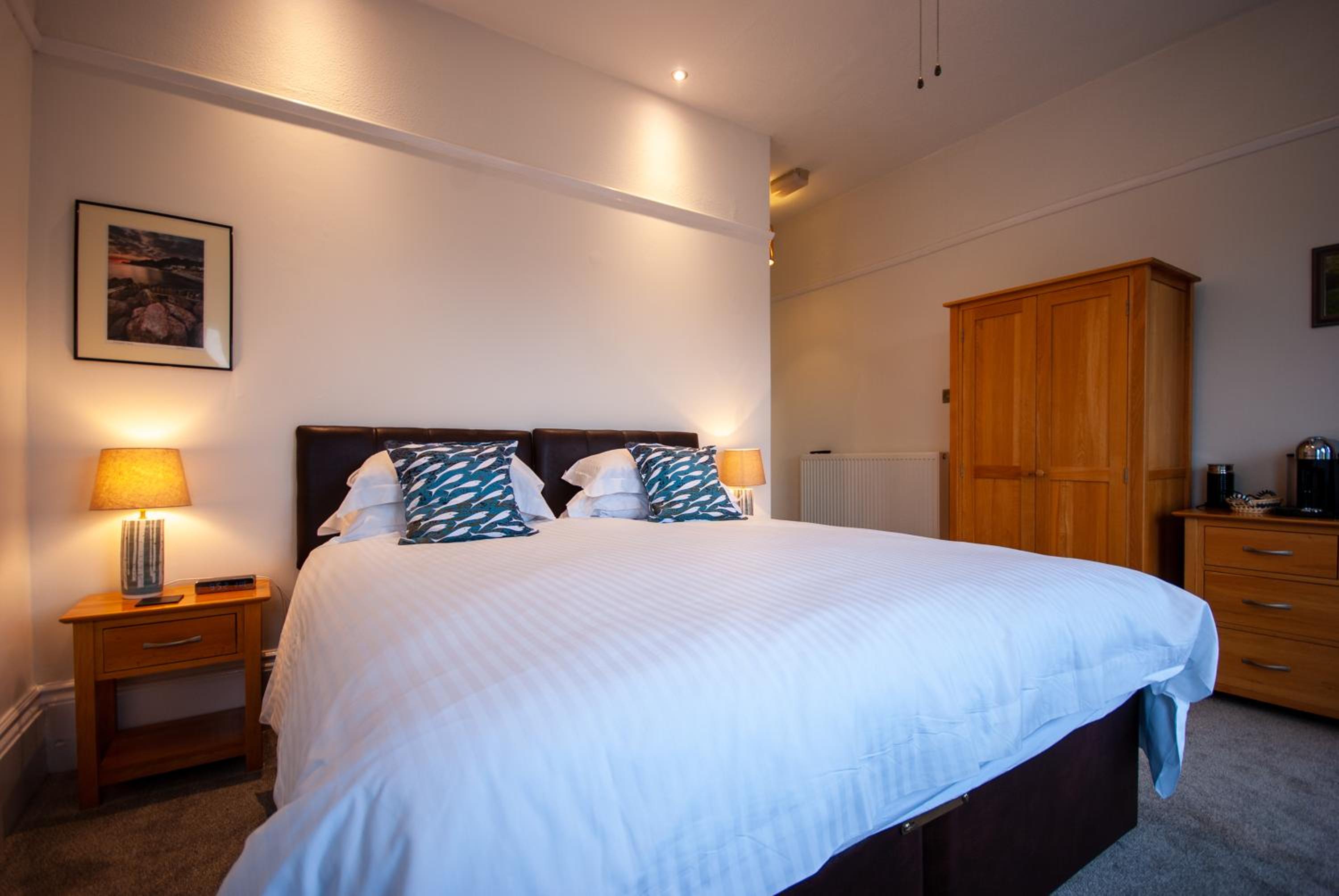 Deluxe Double Room with Shower photo 2