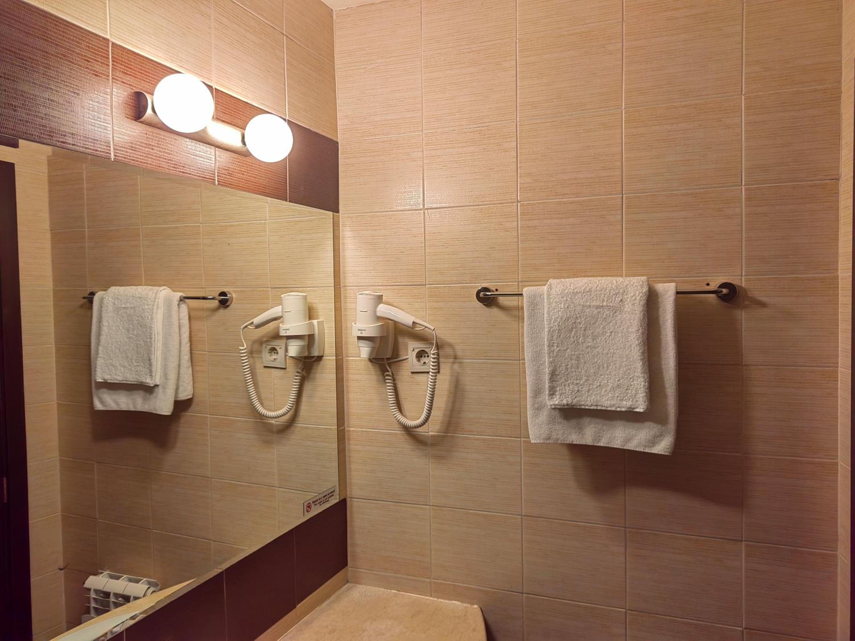 Double or Twin Room photo 2