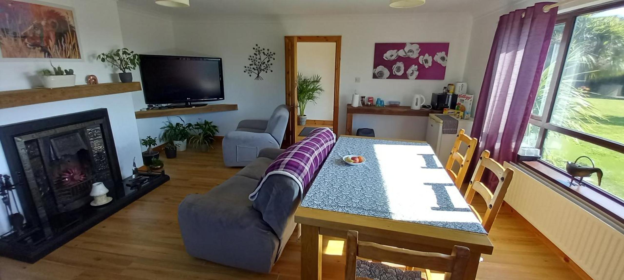 Double Room - Photo 10